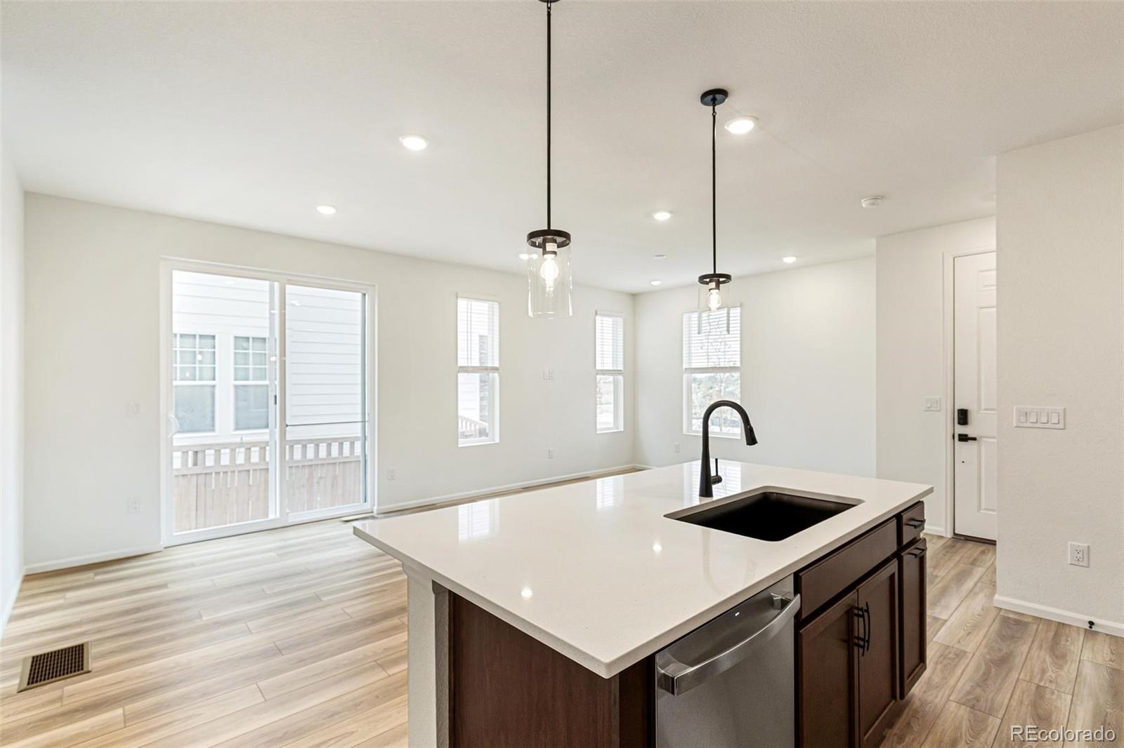 MLS Image #5 for 5736 n jebel street,aurora, Colorado
