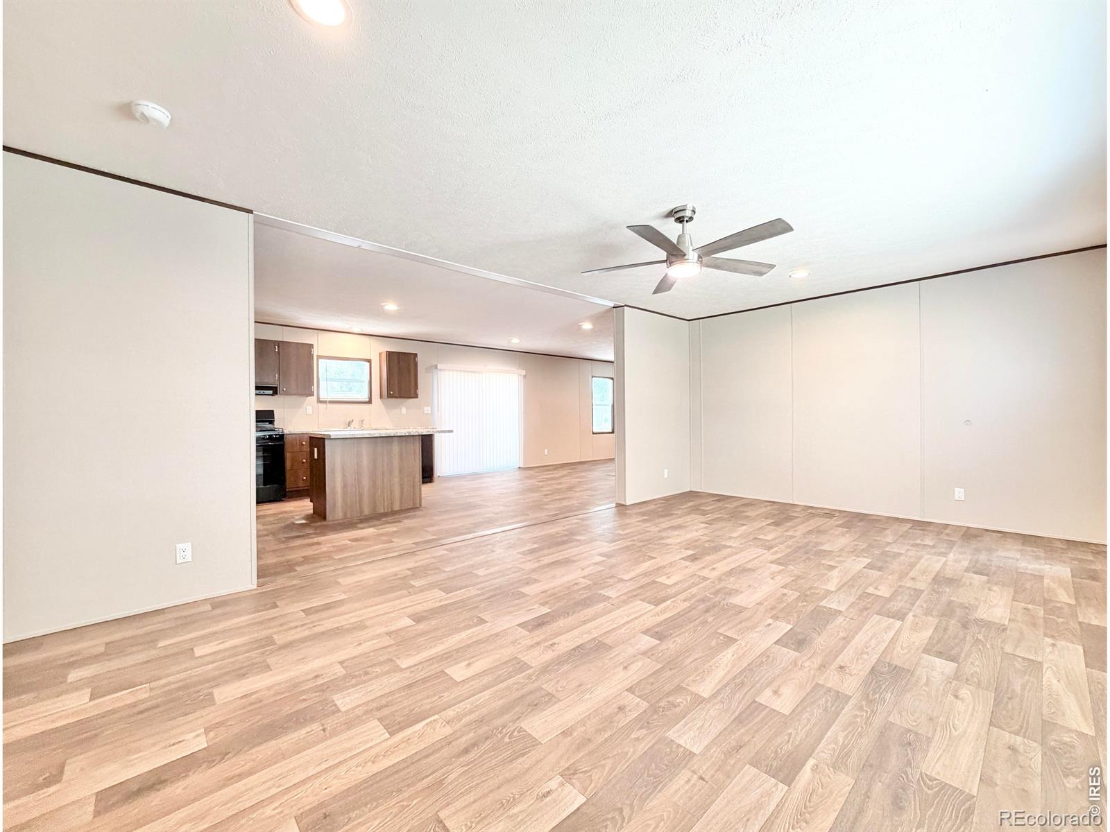 MLS Image #6 for 103  beach drive,log lane village, Colorado
