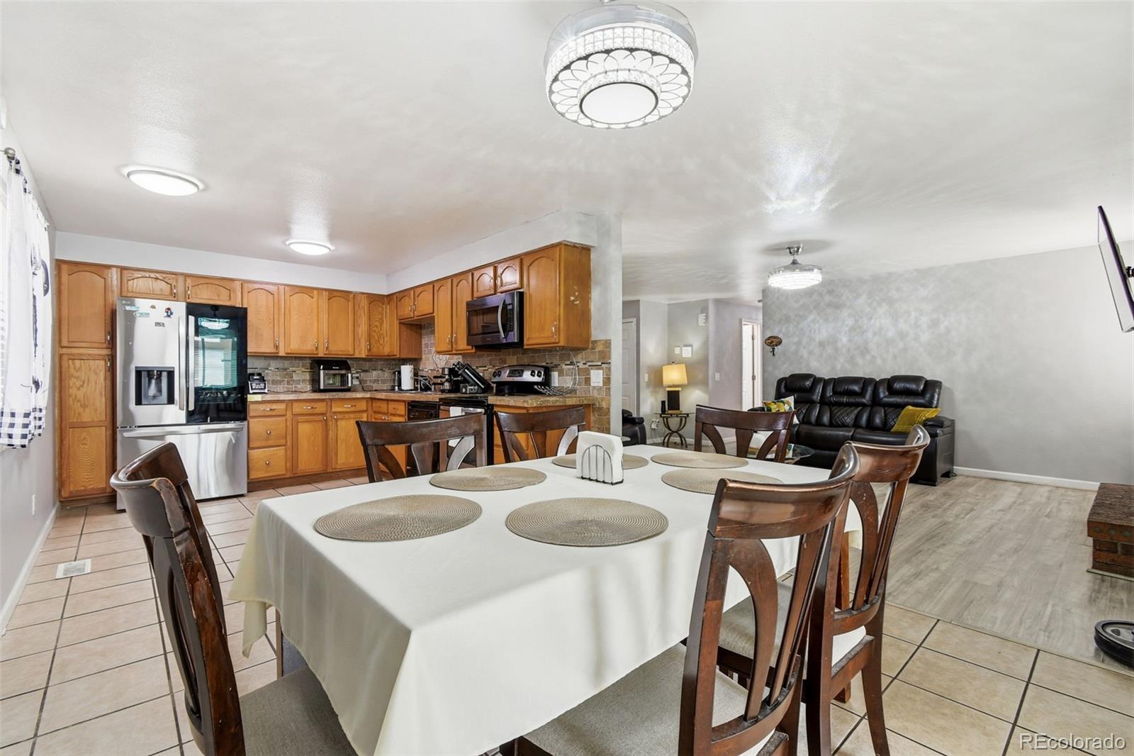MLS Image #10 for 14938 e florida avenue,aurora, Colorado