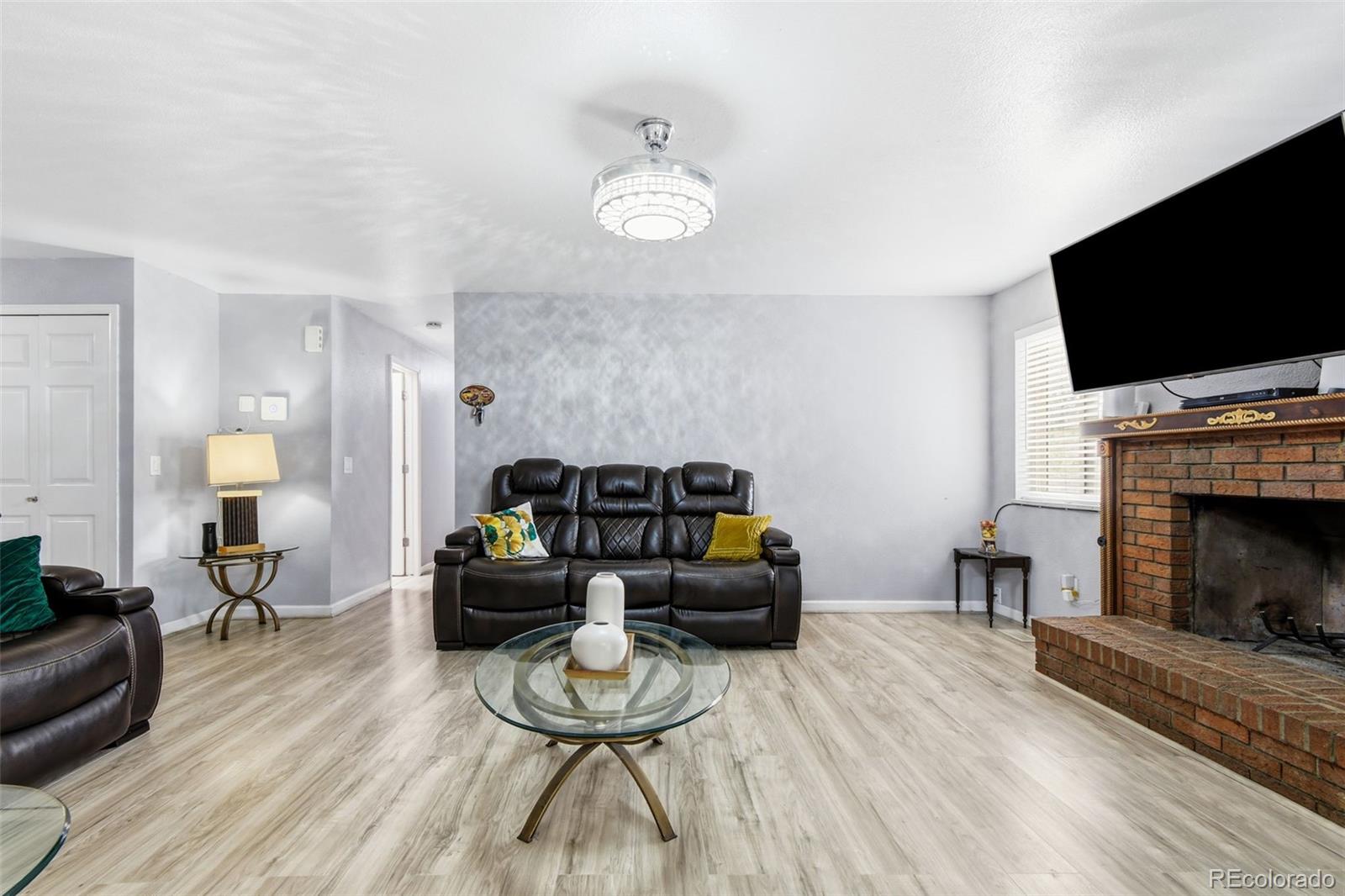MLS Image #3 for 14938 e florida avenue,aurora, Colorado