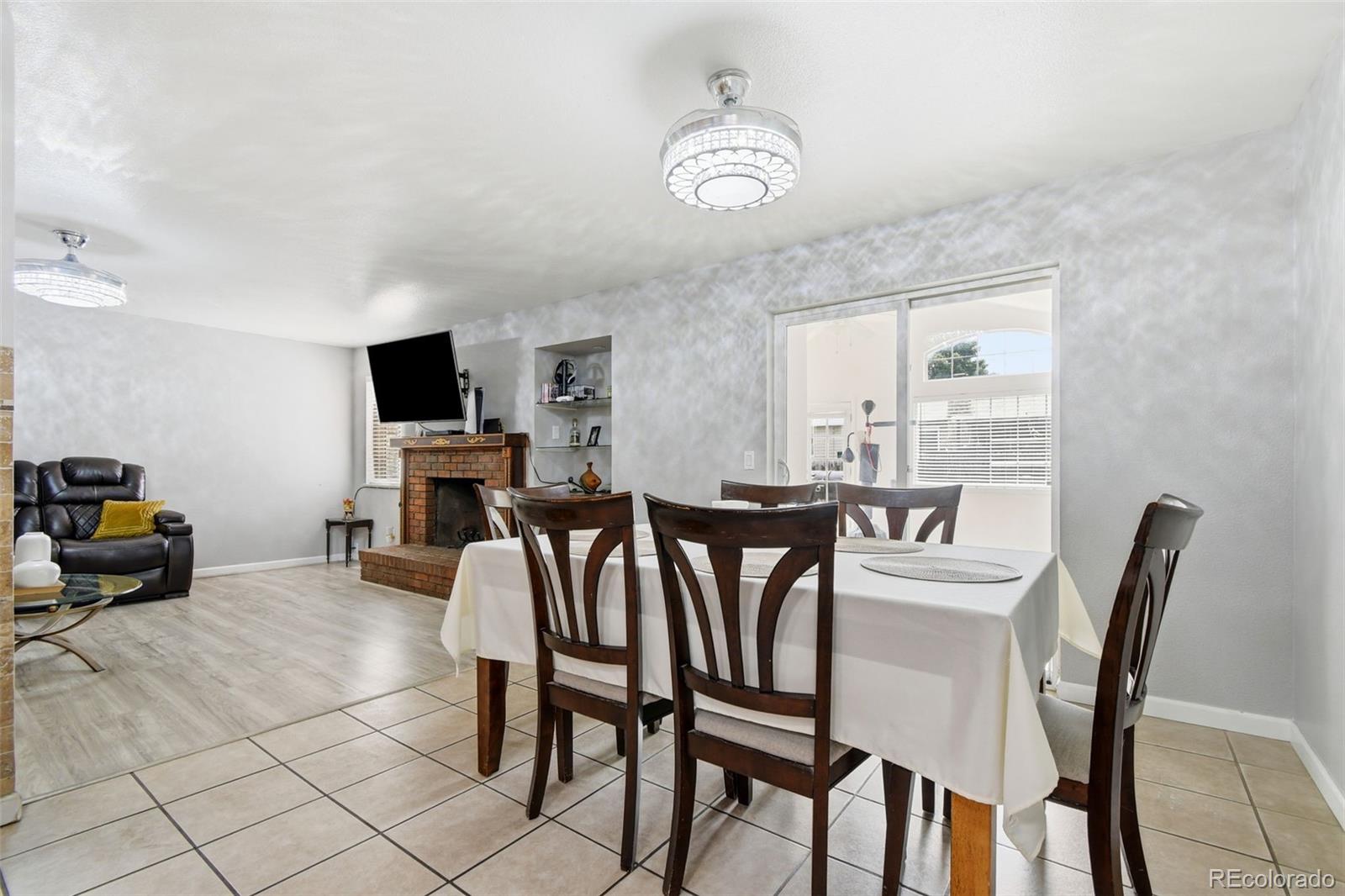 MLS Image #9 for 14938 e florida avenue,aurora, Colorado