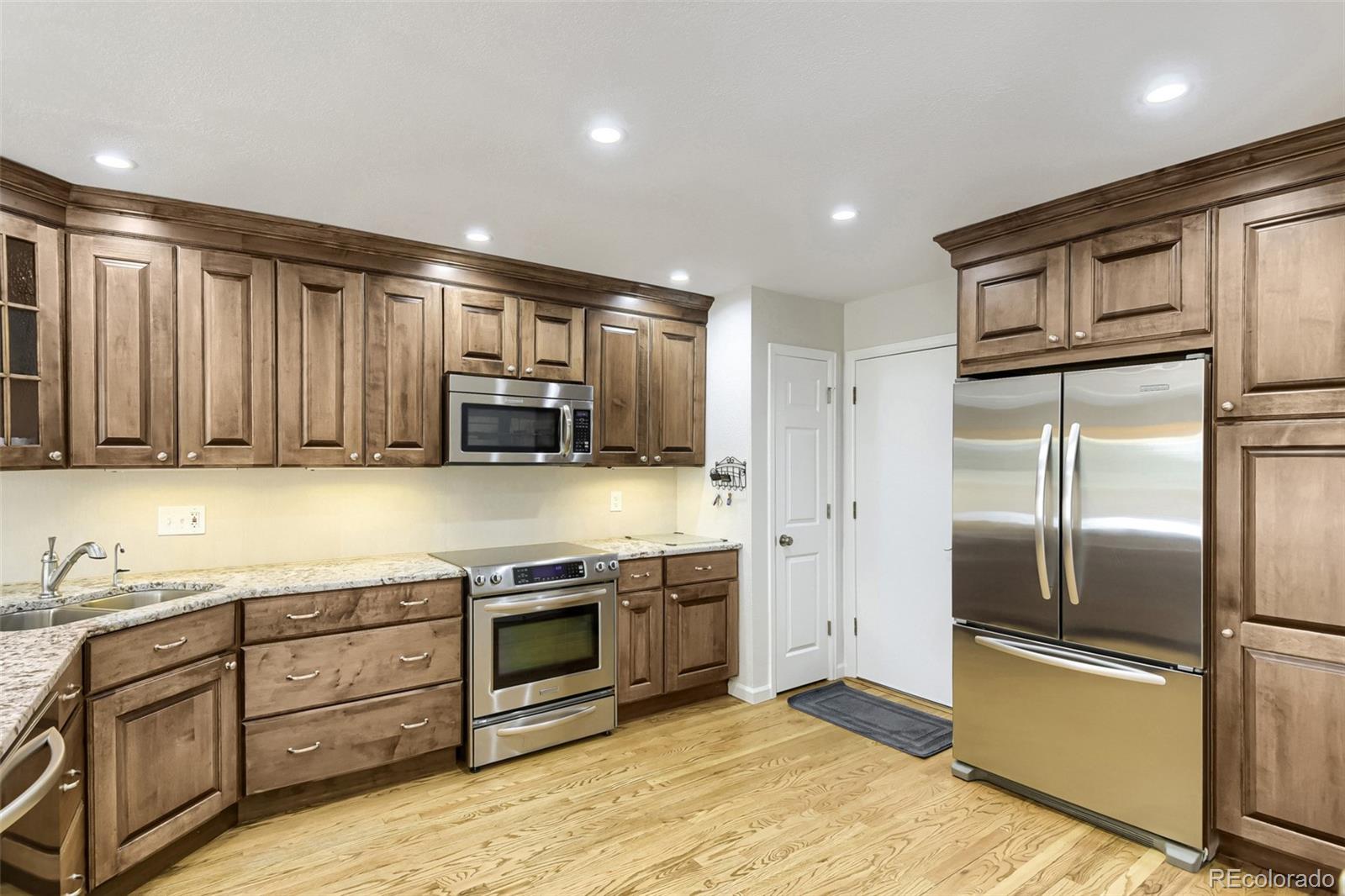 MLS Image #10 for 6393 s jackson street,littleton, Colorado