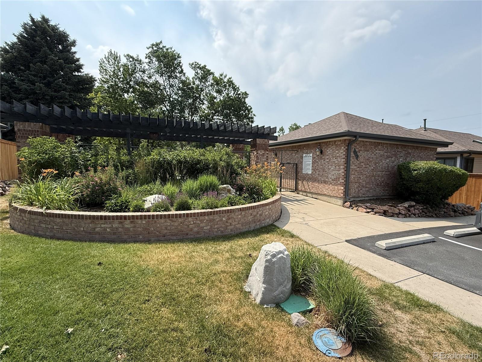 MLS Image #38 for 6393 s jackson street,littleton, Colorado