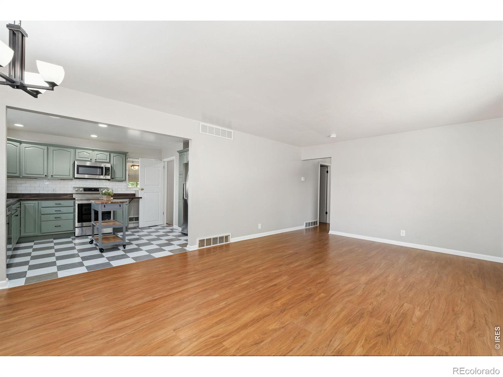MLS Image #6 for 7270  avrum drive,denver, Colorado