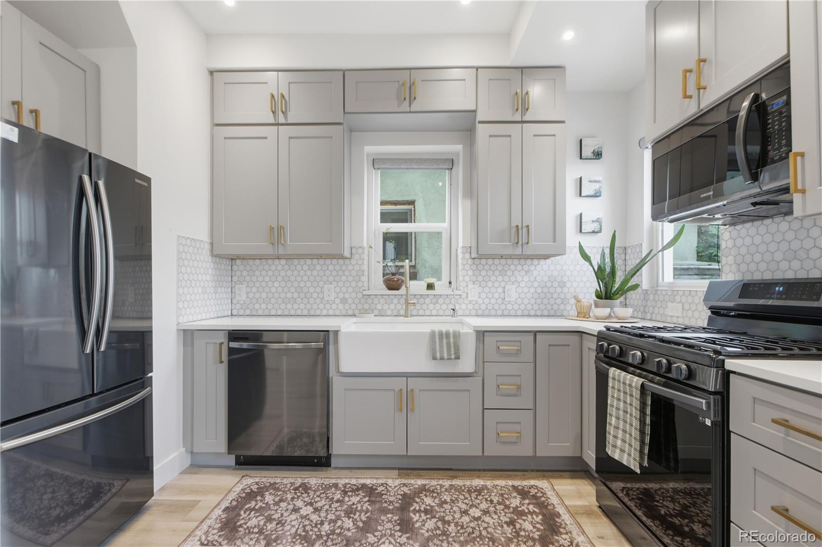 MLS Image #17 for 1419 s acoma street,denver, Colorado