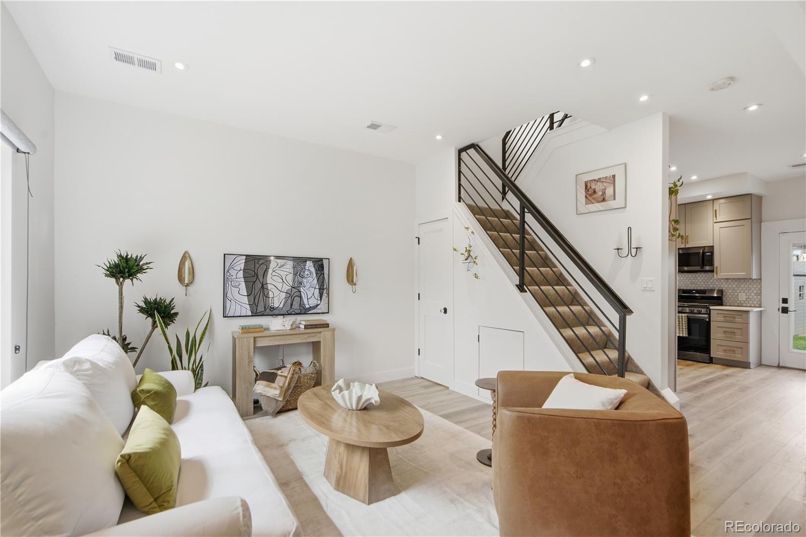 MLS Image #9 for 1419 s acoma street,denver, Colorado
