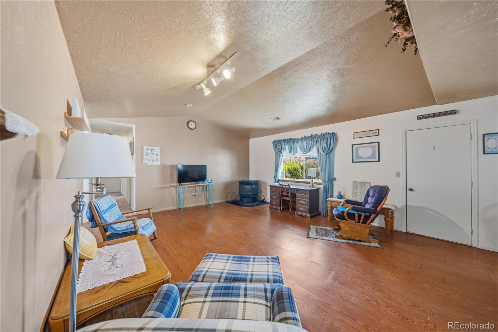 MLS Image #4 for 67277  las vegas drive,montrose, Colorado