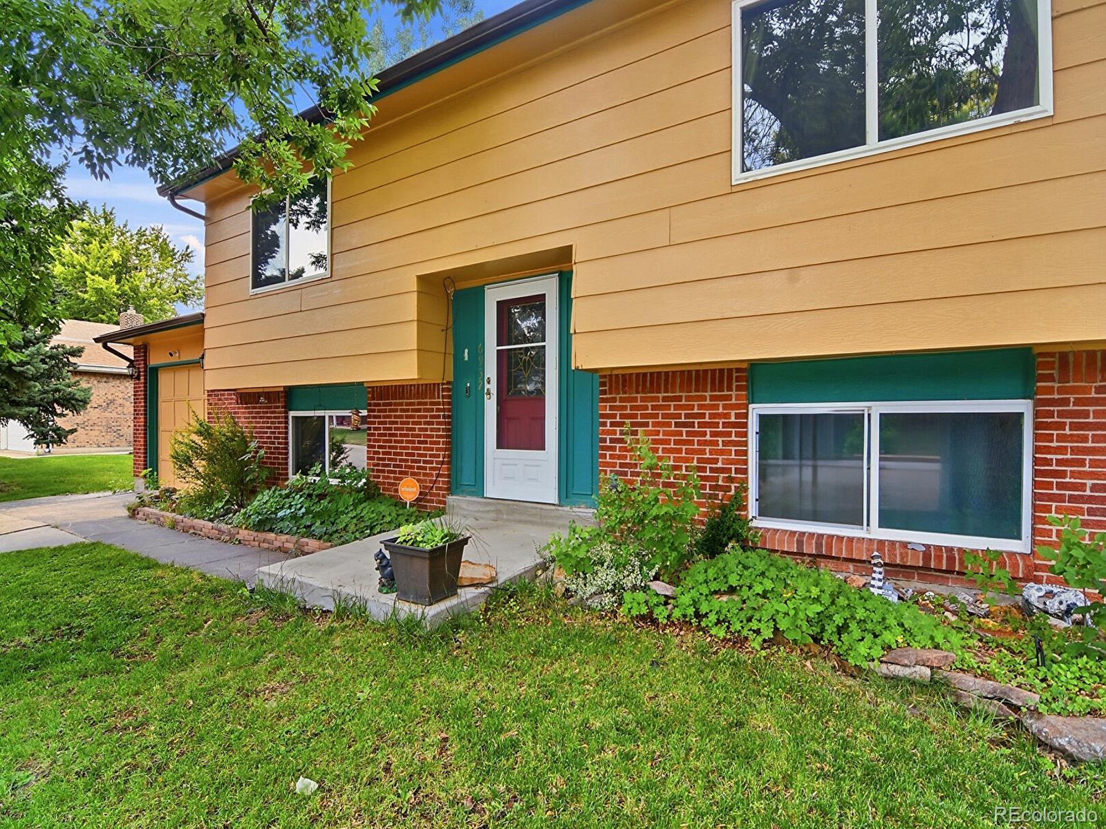 MLS Image #2 for 6932  deframe court,arvada, Colorado