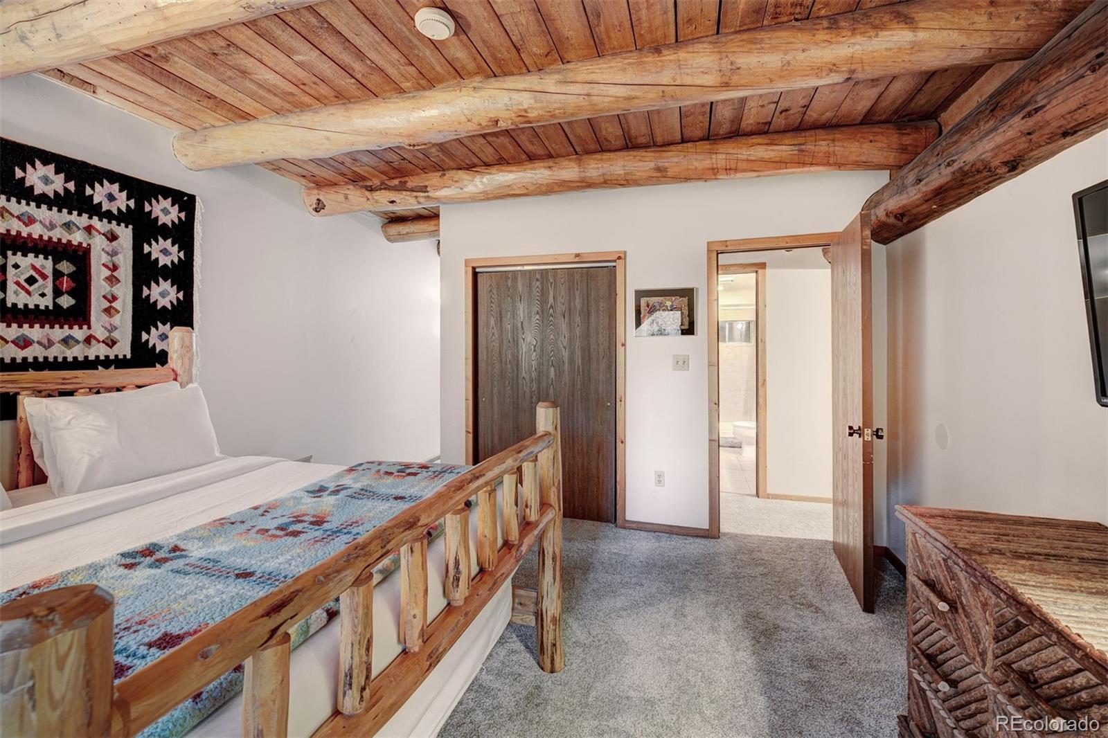 MLS Image #28 for 232 n side circle,silverthorne, Colorado