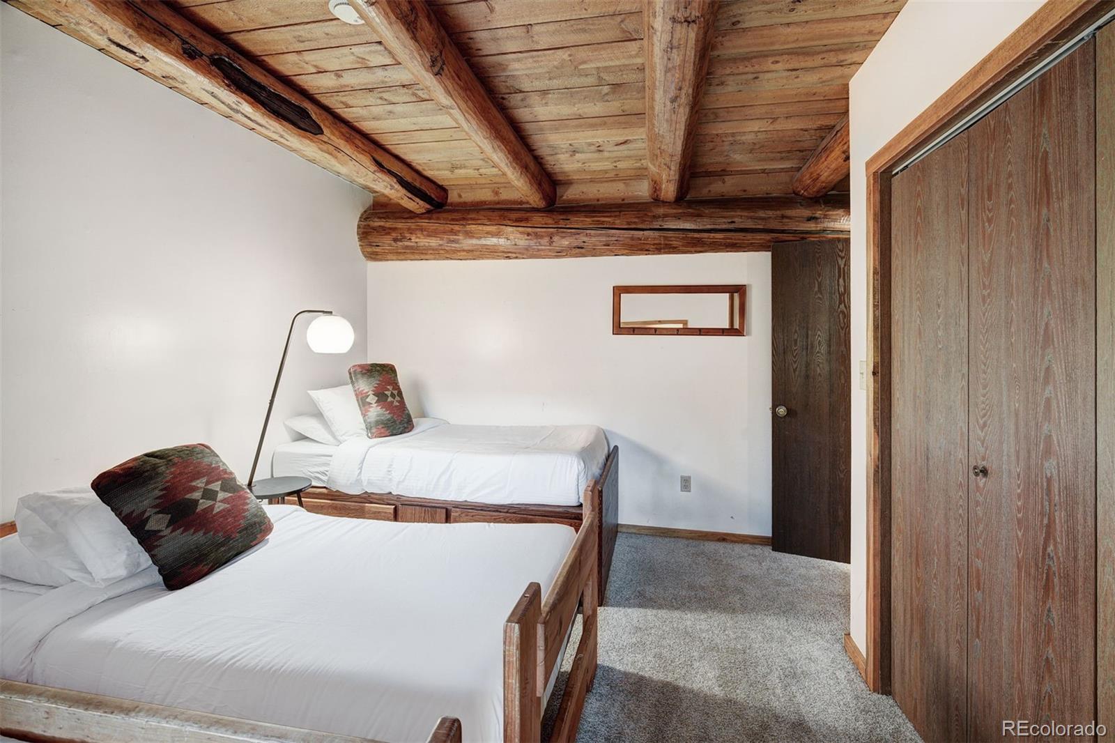 MLS Image #31 for 232 n side circle,silverthorne, Colorado