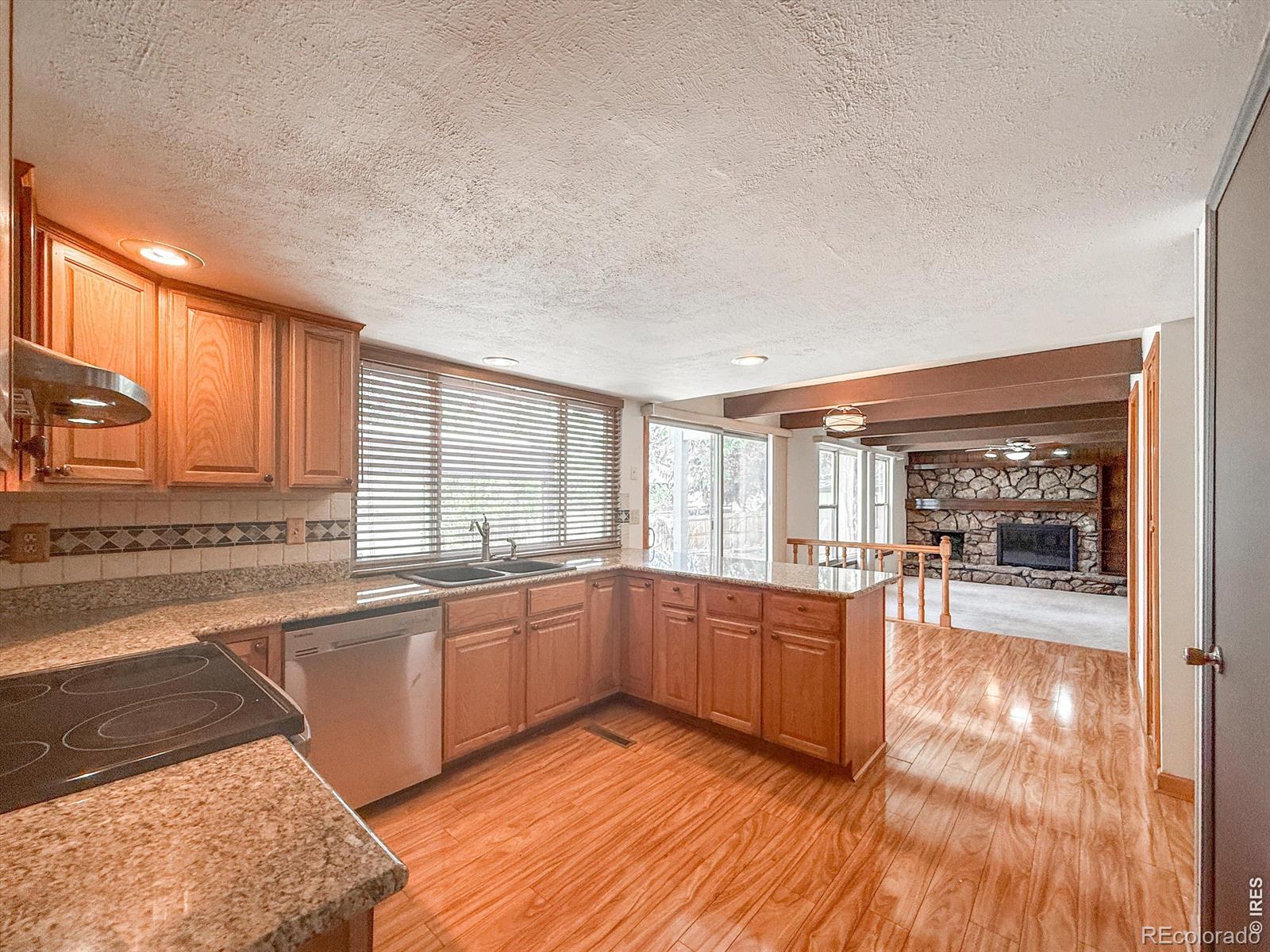 MLS Image #12 for 1703  drake street,longmont, Colorado