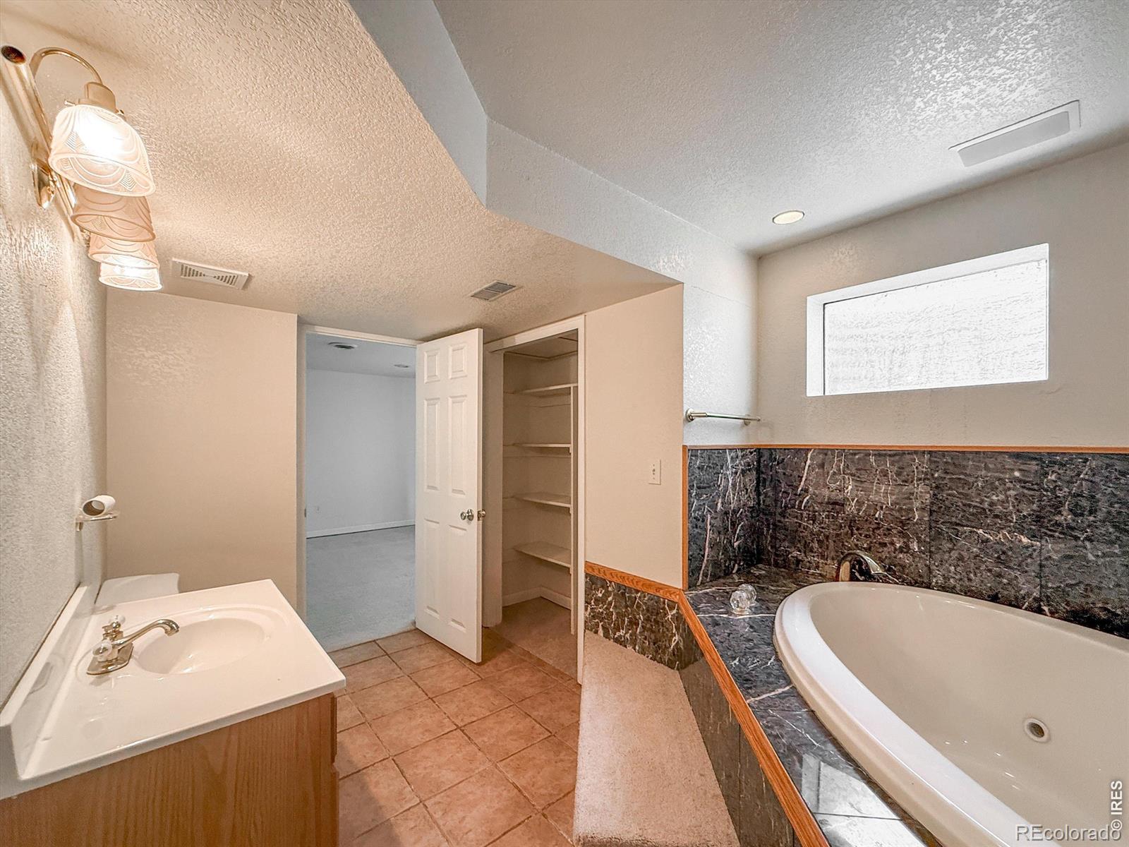 MLS Image #32 for 1703  drake street,longmont, Colorado