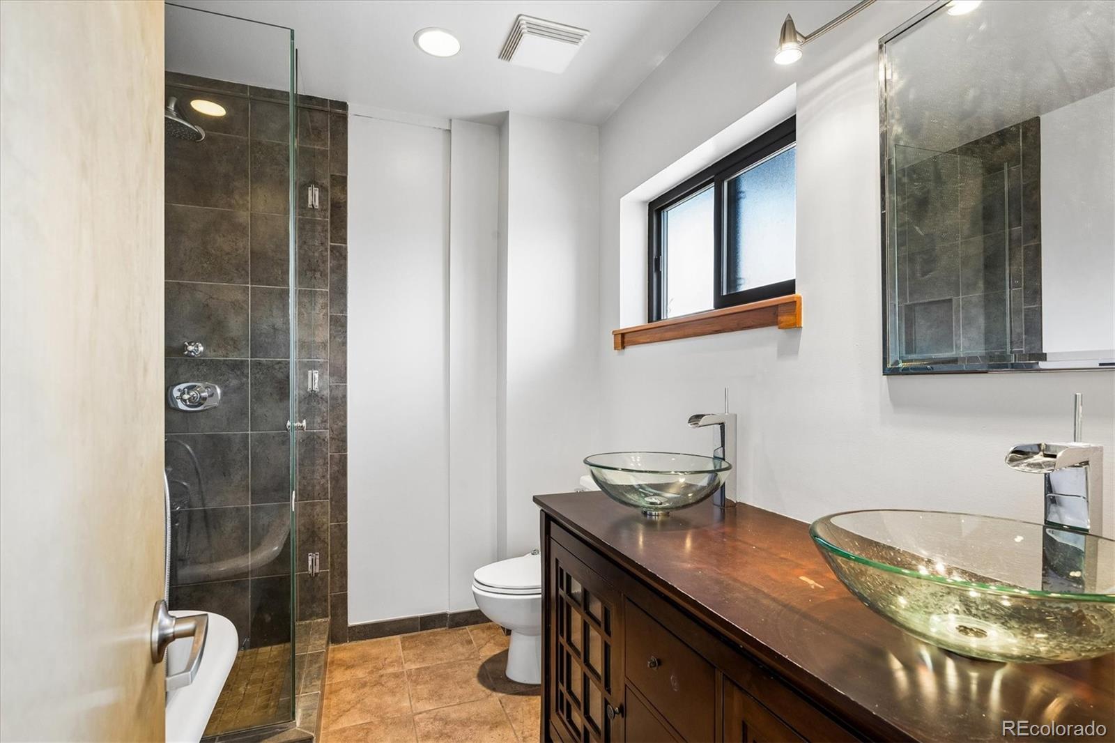 MLS Image #34 for 2715  blake street 201,denver, Colorado