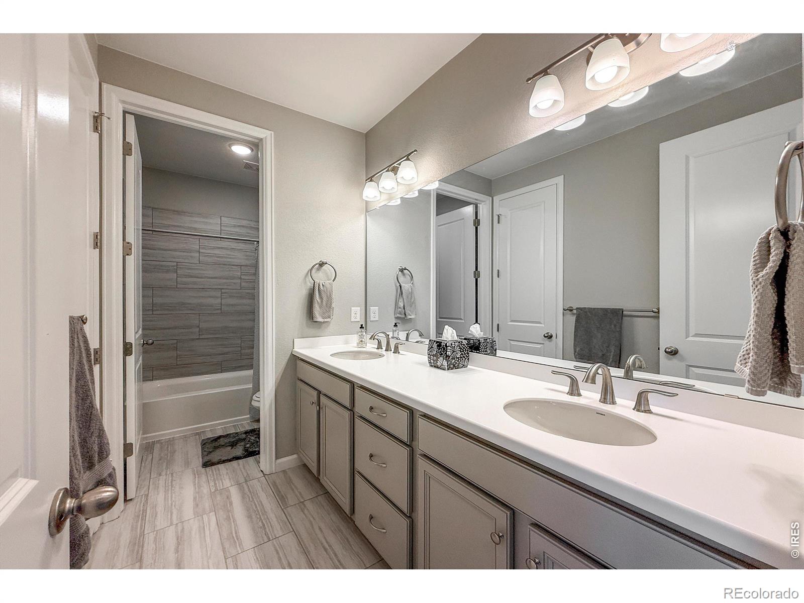 MLS Image #25 for 16277  pikes peak drive,broomfield, Colorado