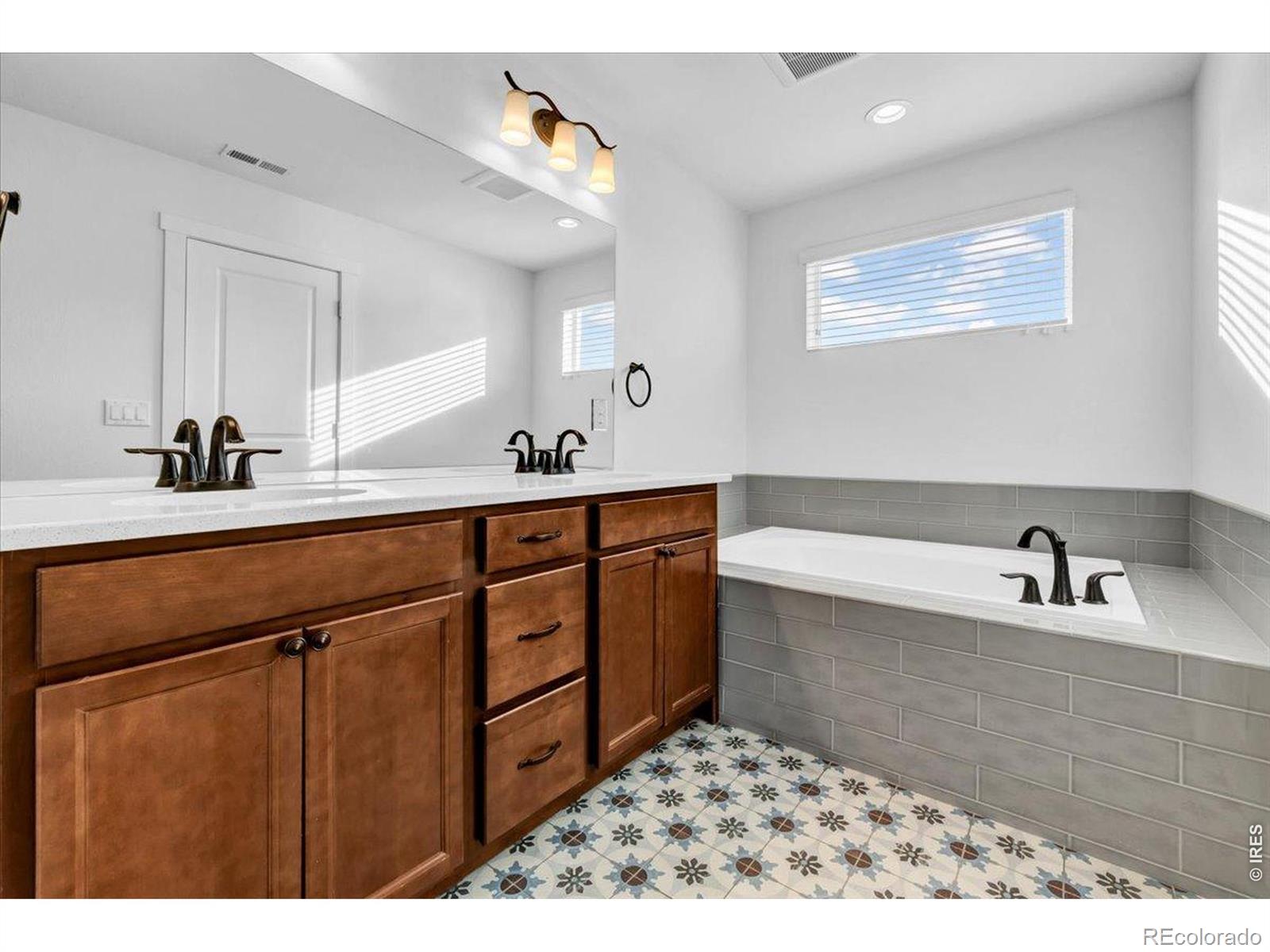 MLS Image #28 for 799  robert street,longmont, Colorado