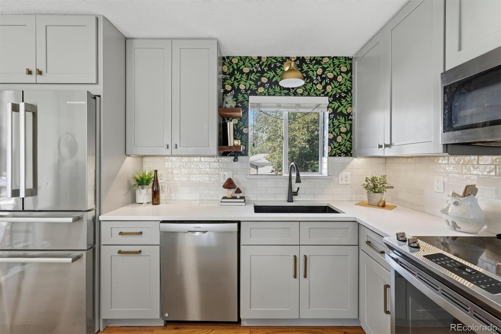 MLS Image #11 for 3652  locust street,denver, Colorado