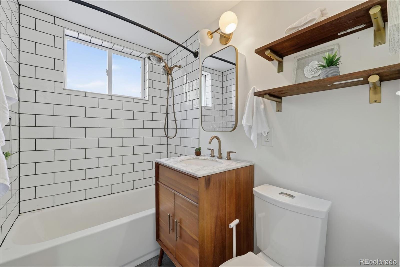 MLS Image #32 for 3652  locust street,denver, Colorado