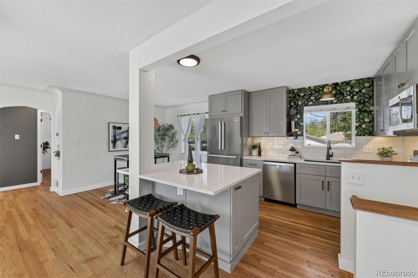 MLS Image #5 for 3652  locust street,denver, Colorado