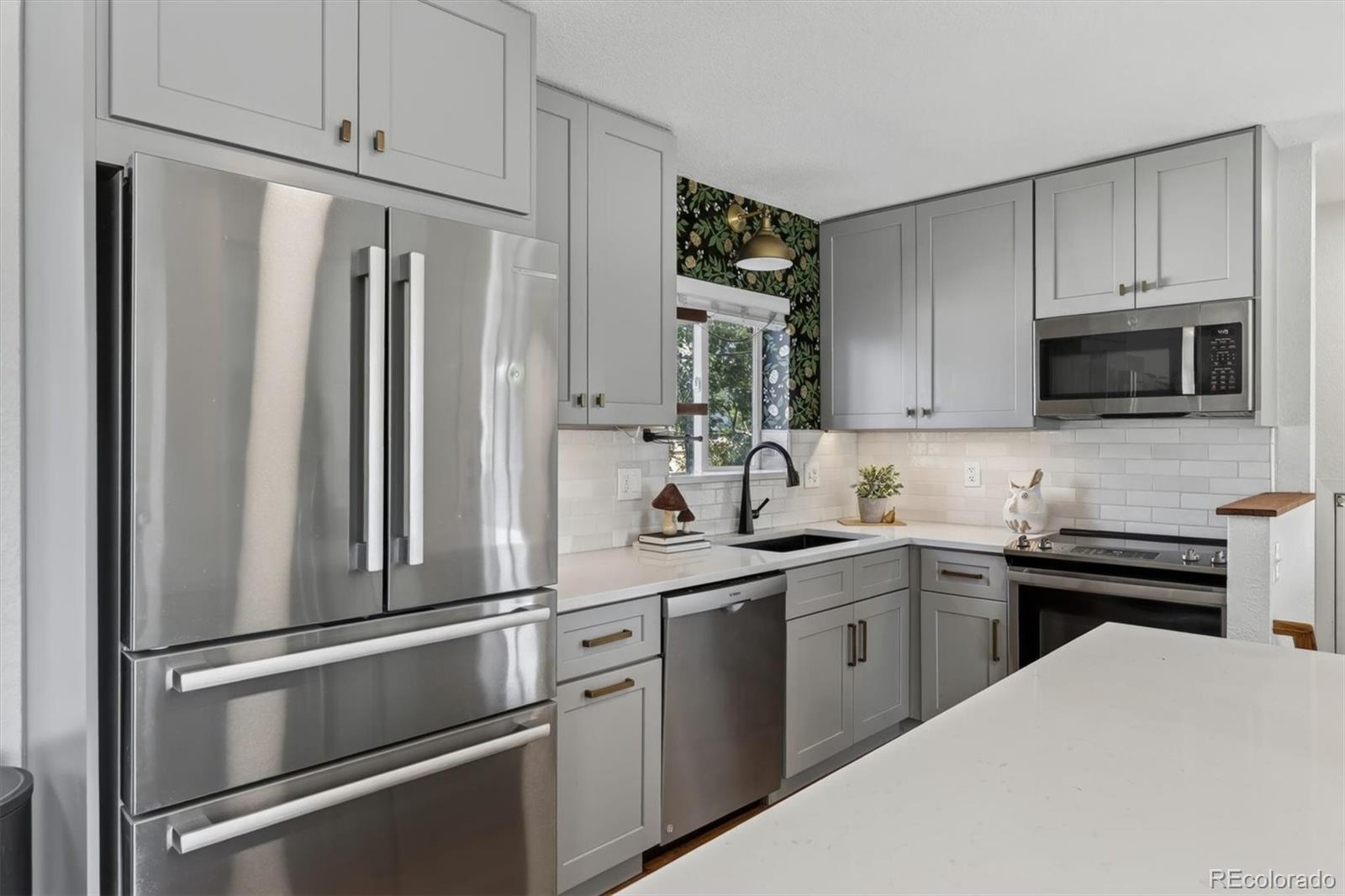 MLS Image #9 for 3652  locust street,denver, Colorado