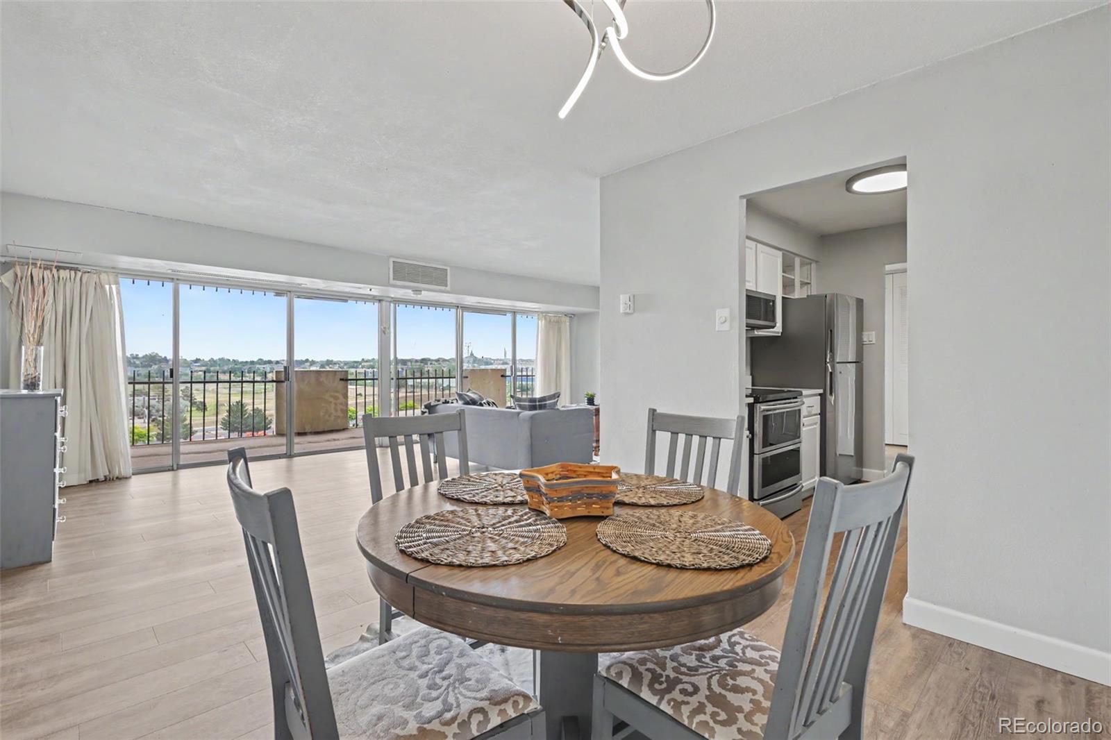 MLS Image #10 for 411  lakewood circle,colorado springs, Colorado