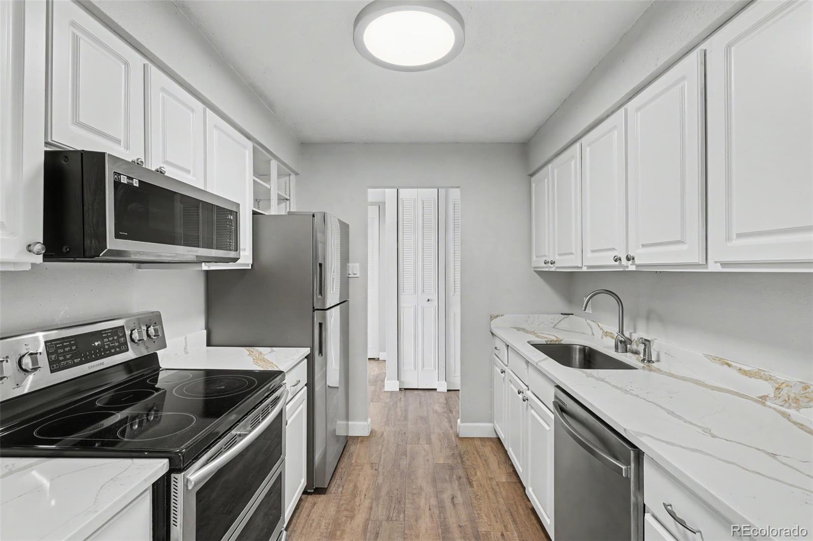 MLS Image #12 for 411  lakewood circle,colorado springs, Colorado