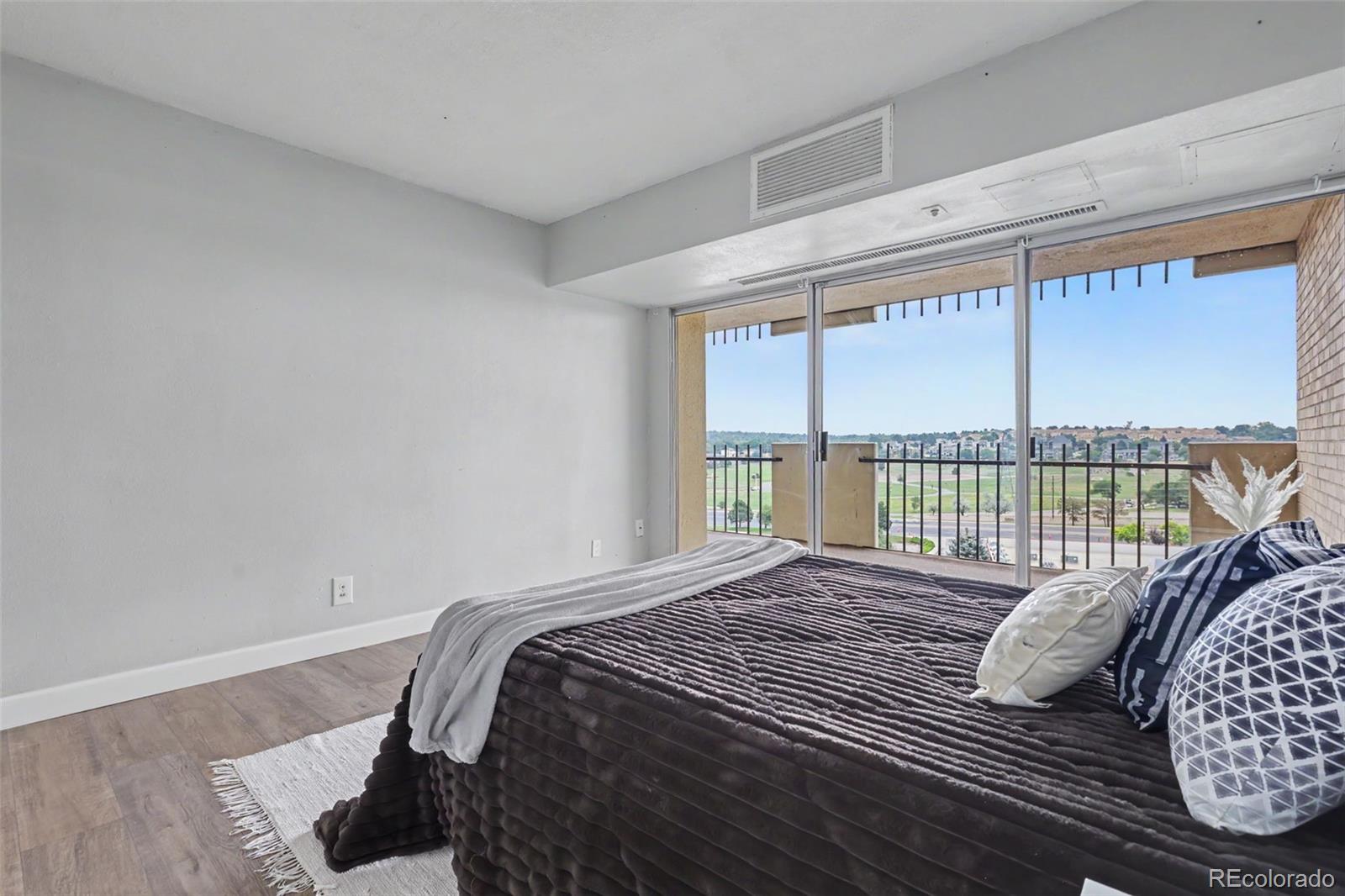 MLS Image #18 for 411  lakewood circle,colorado springs, Colorado