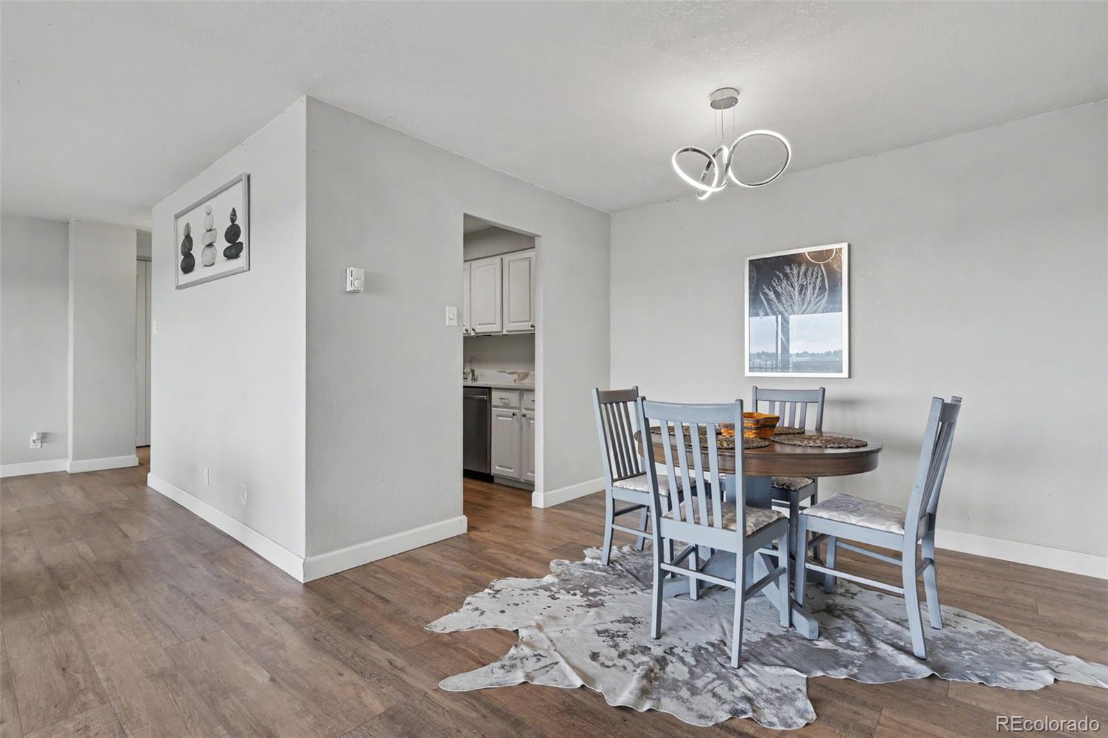 MLS Image #8 for 411  lakewood circle,colorado springs, Colorado