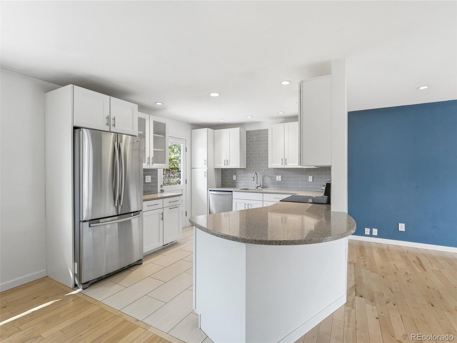 MLS Image #4 for 2249 s yank court,lakewood, Colorado