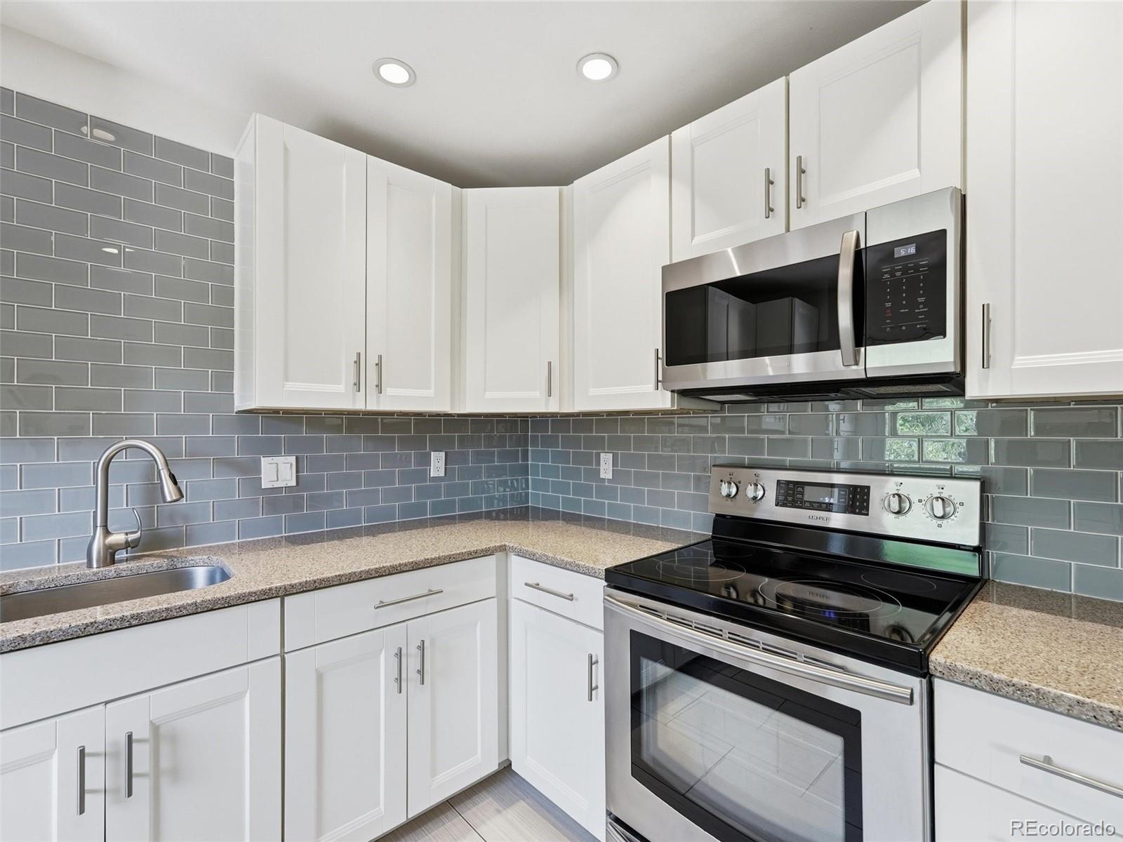 MLS Image #6 for 2249 s yank court,lakewood, Colorado