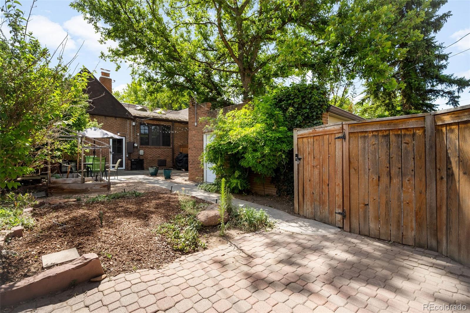 MLS Image #23 for 1665  bellaire street,denver, Colorado