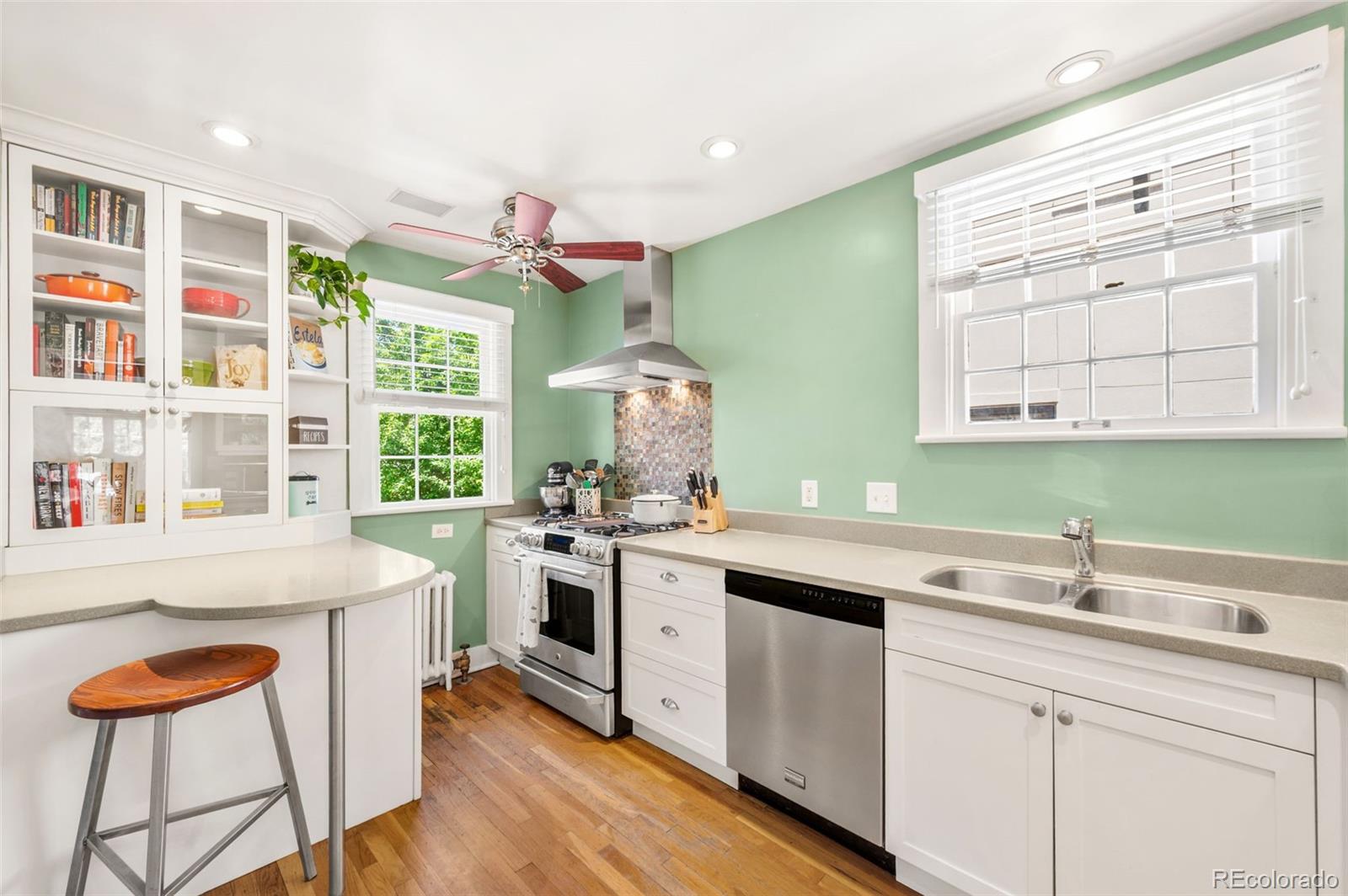 MLS Image #9 for 1665  bellaire street,denver, Colorado