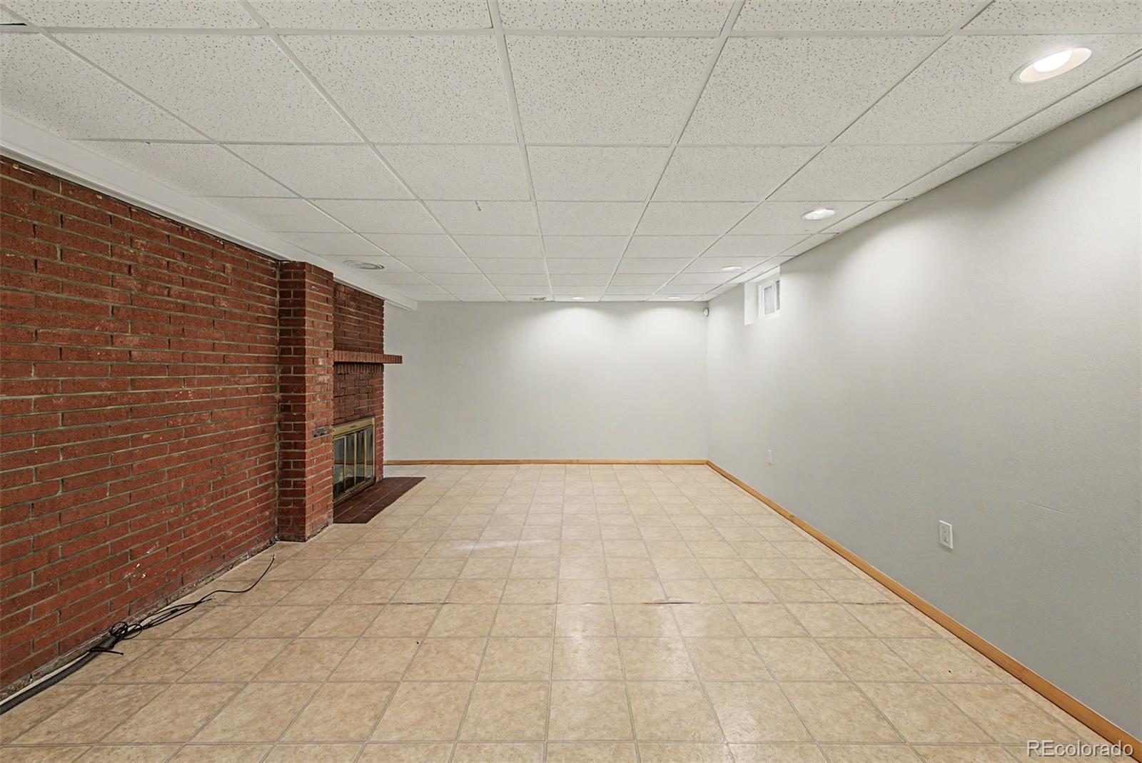 MLS Image #24 for 1511 s cherry street,denver, Colorado