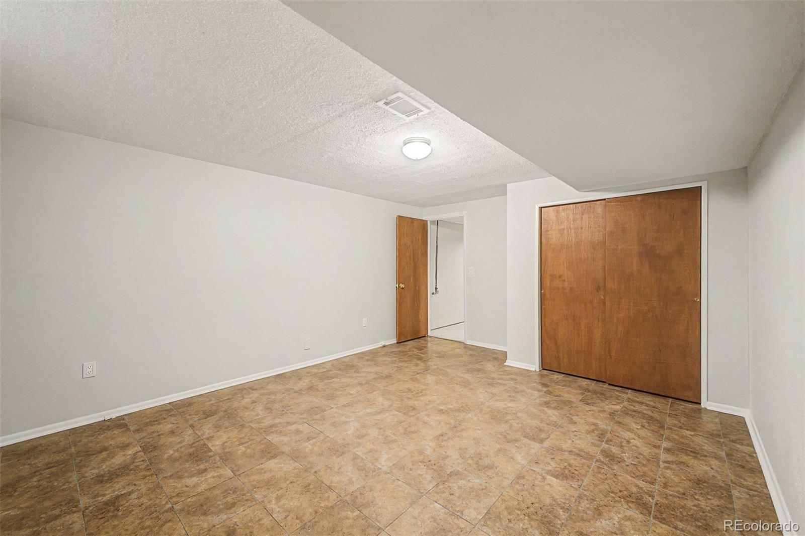MLS Image #29 for 1511 s cherry street,denver, Colorado