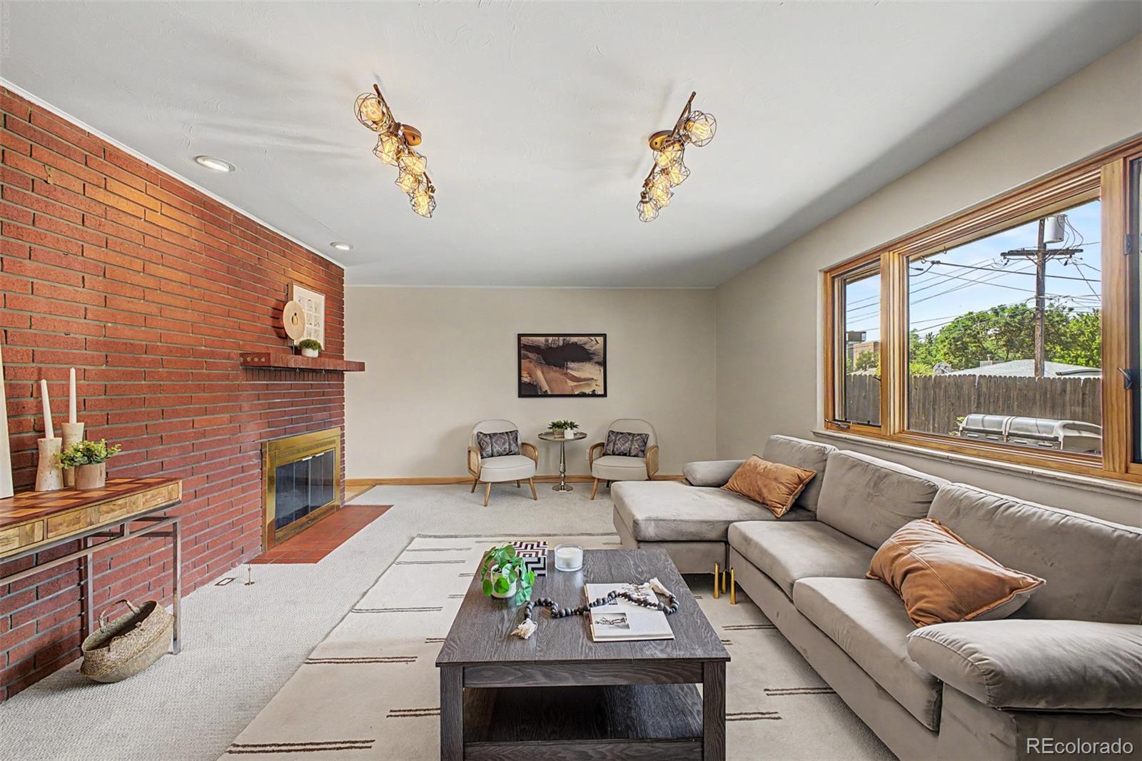 MLS Image #4 for 1511 s cherry street,denver, Colorado