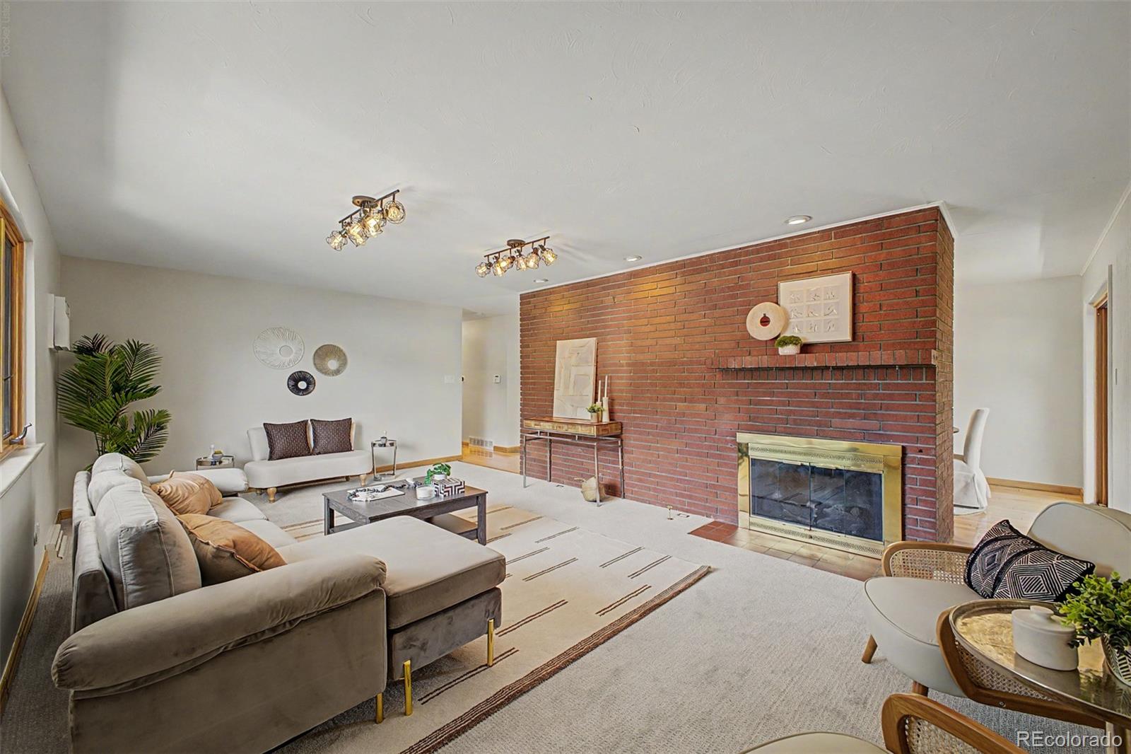 MLS Image #5 for 1511 s cherry street,denver, Colorado