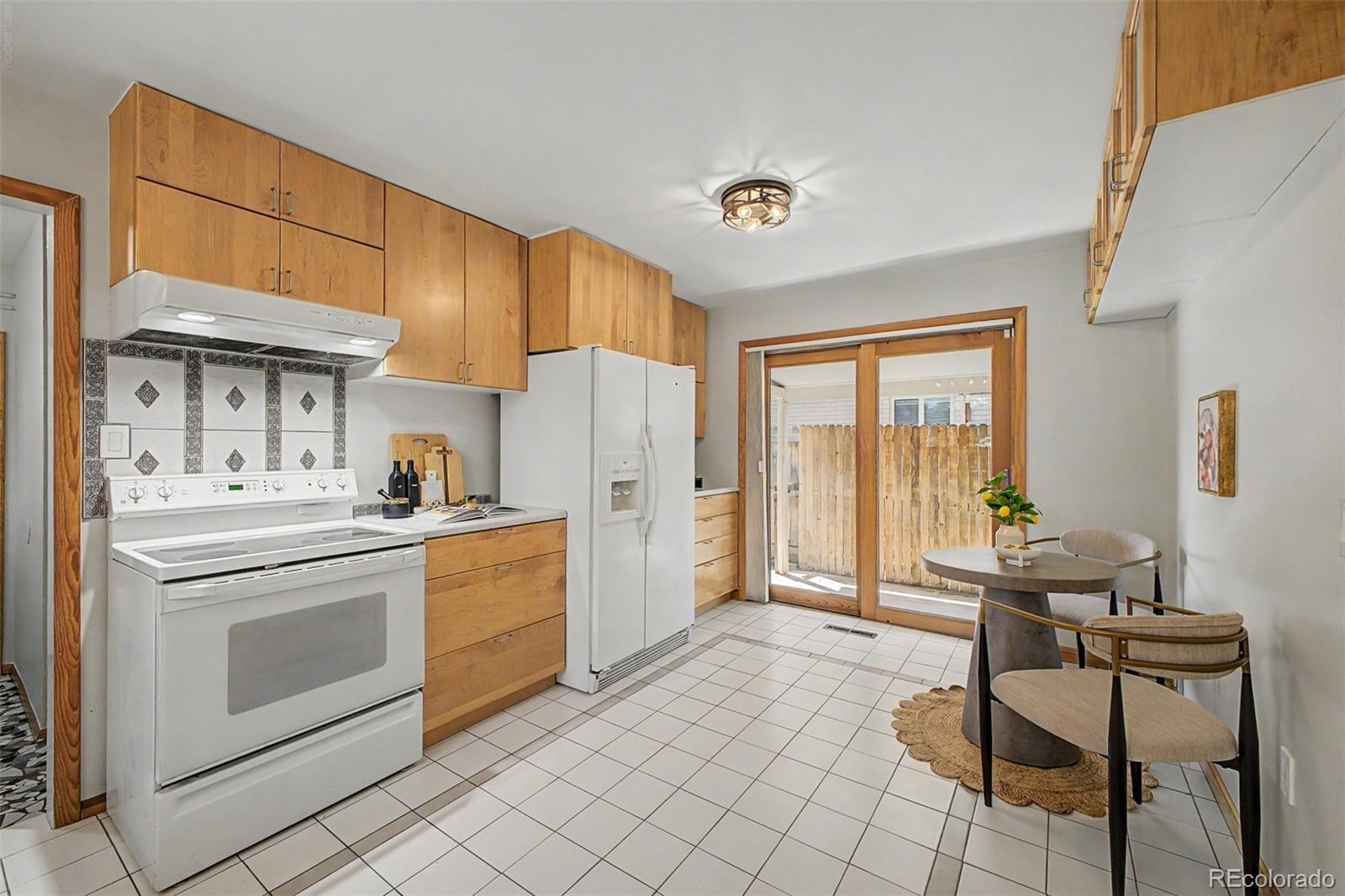 MLS Image #9 for 1511 s cherry street,denver, Colorado