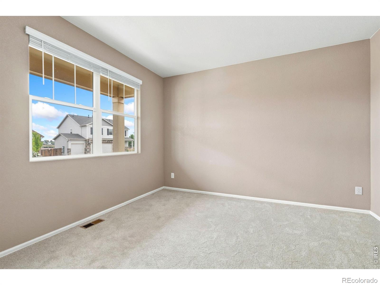 MLS Image #4 for 1663  highfield drive,windsor, Colorado