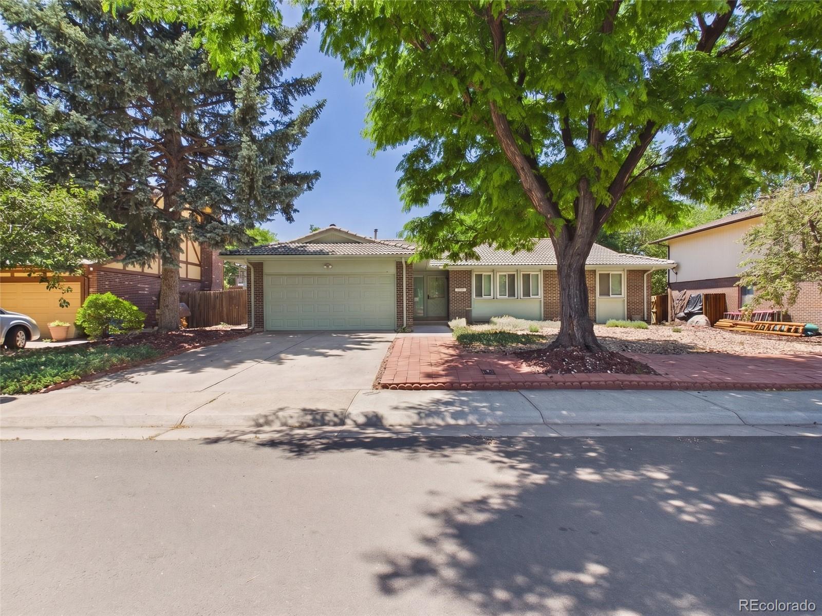 MLS Image #1 for 1661 s oswego street,aurora, Colorado