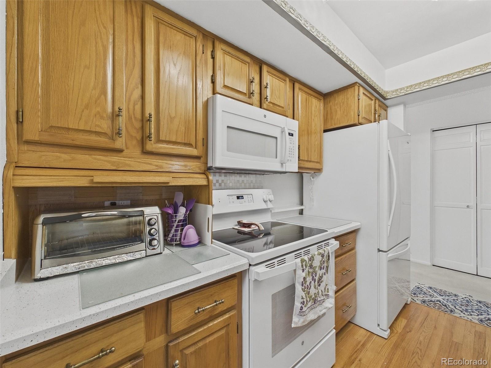 MLS Image #11 for 1661 s oswego street,aurora, Colorado