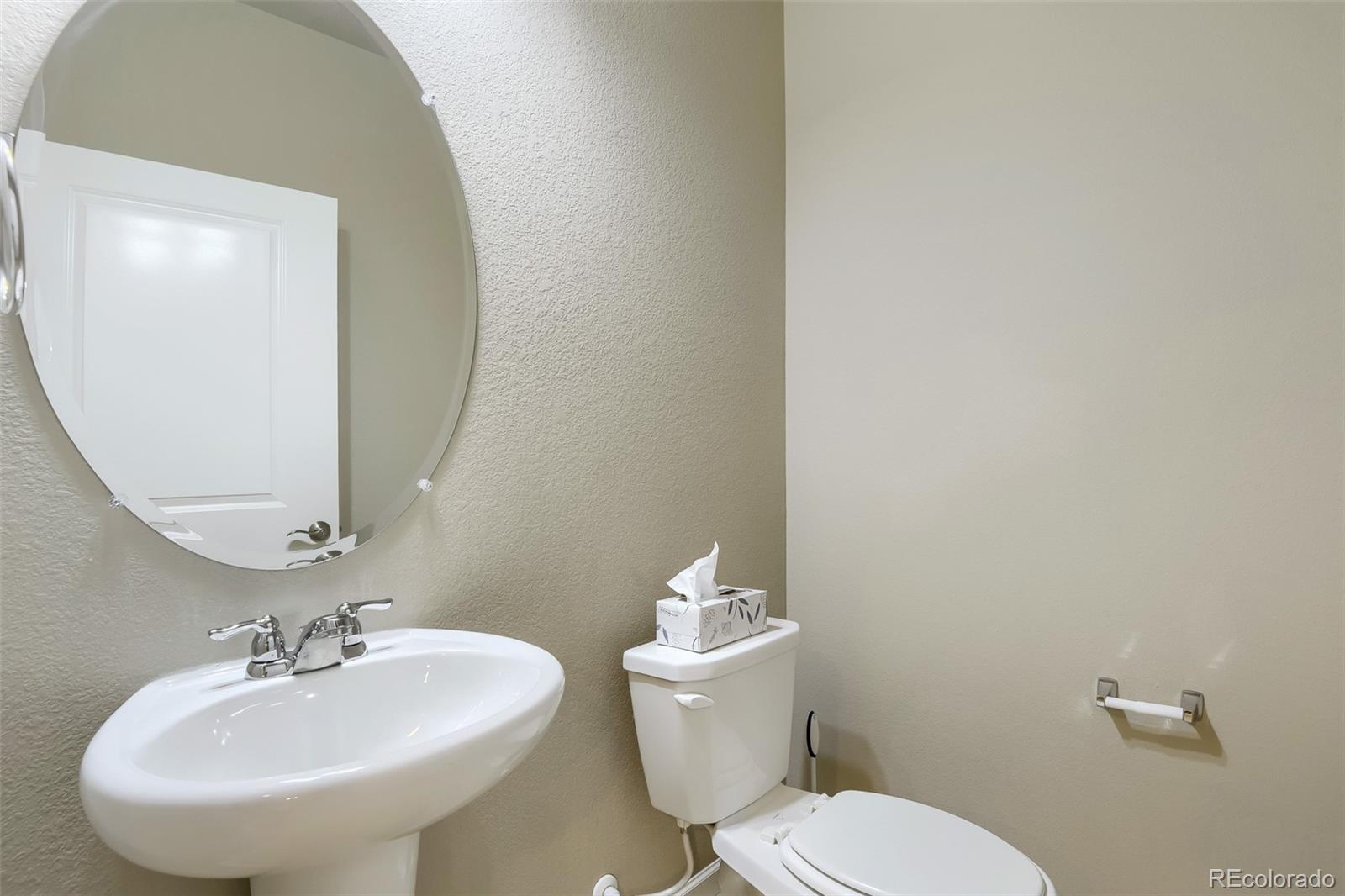 MLS Image #17 for 9004 e caley way,englewood, Colorado