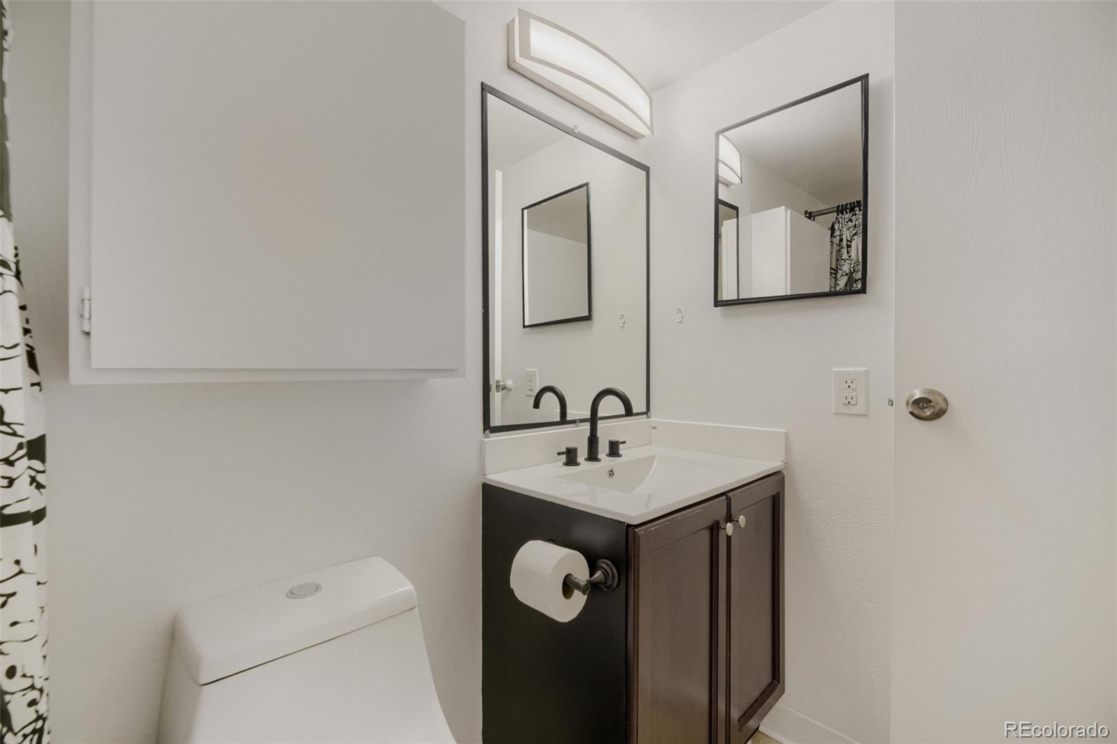 MLS Image #13 for 3100 s federal boulevard,denver, Colorado