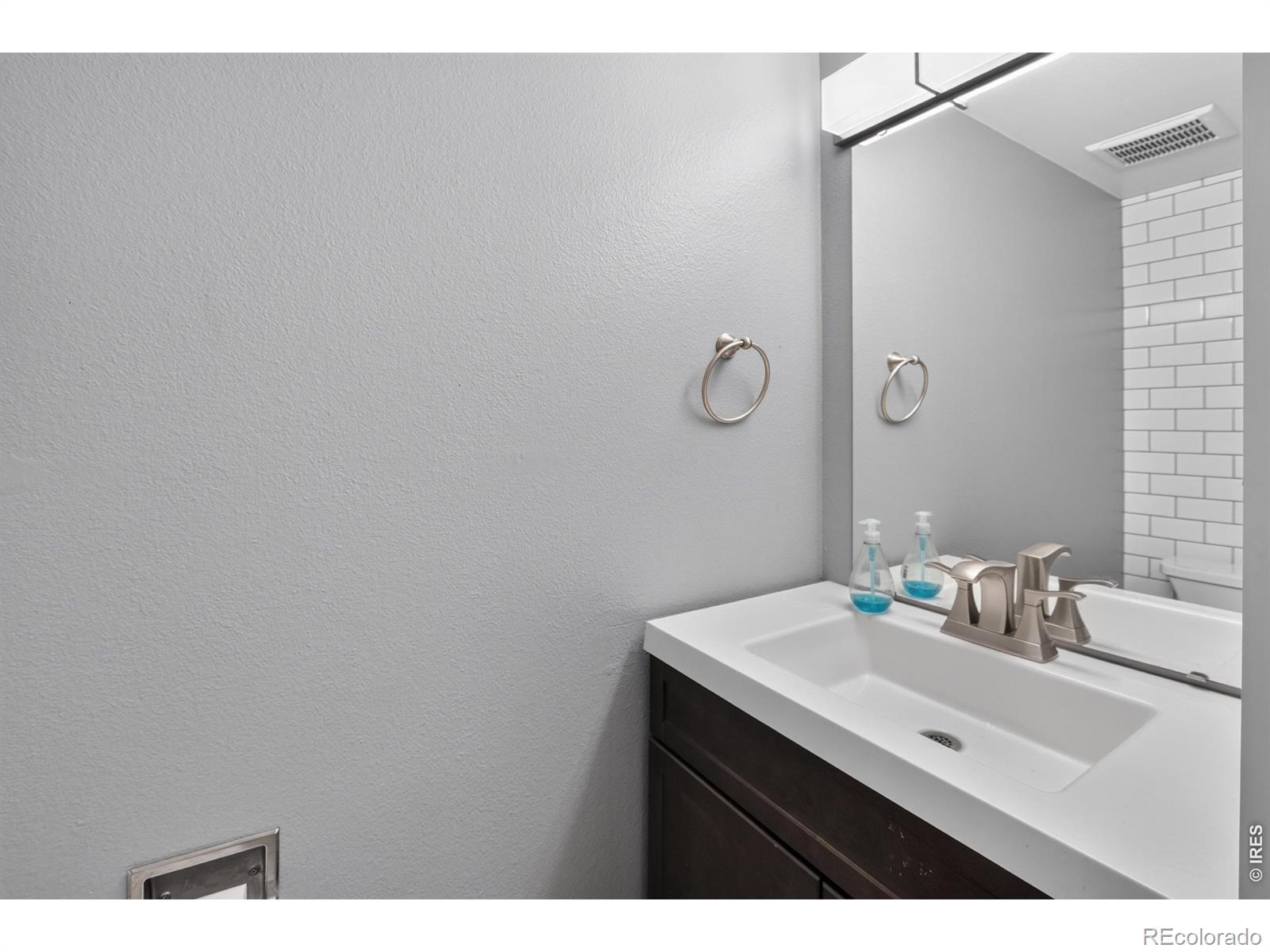 MLS Image #13 for 1024  oxford lane,fort collins, Colorado