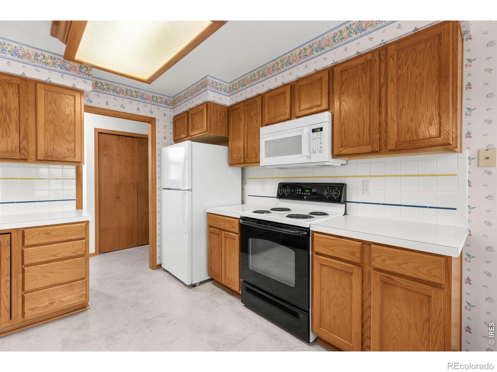 MLS Image #3 for 809  zweck court,longmont, Colorado