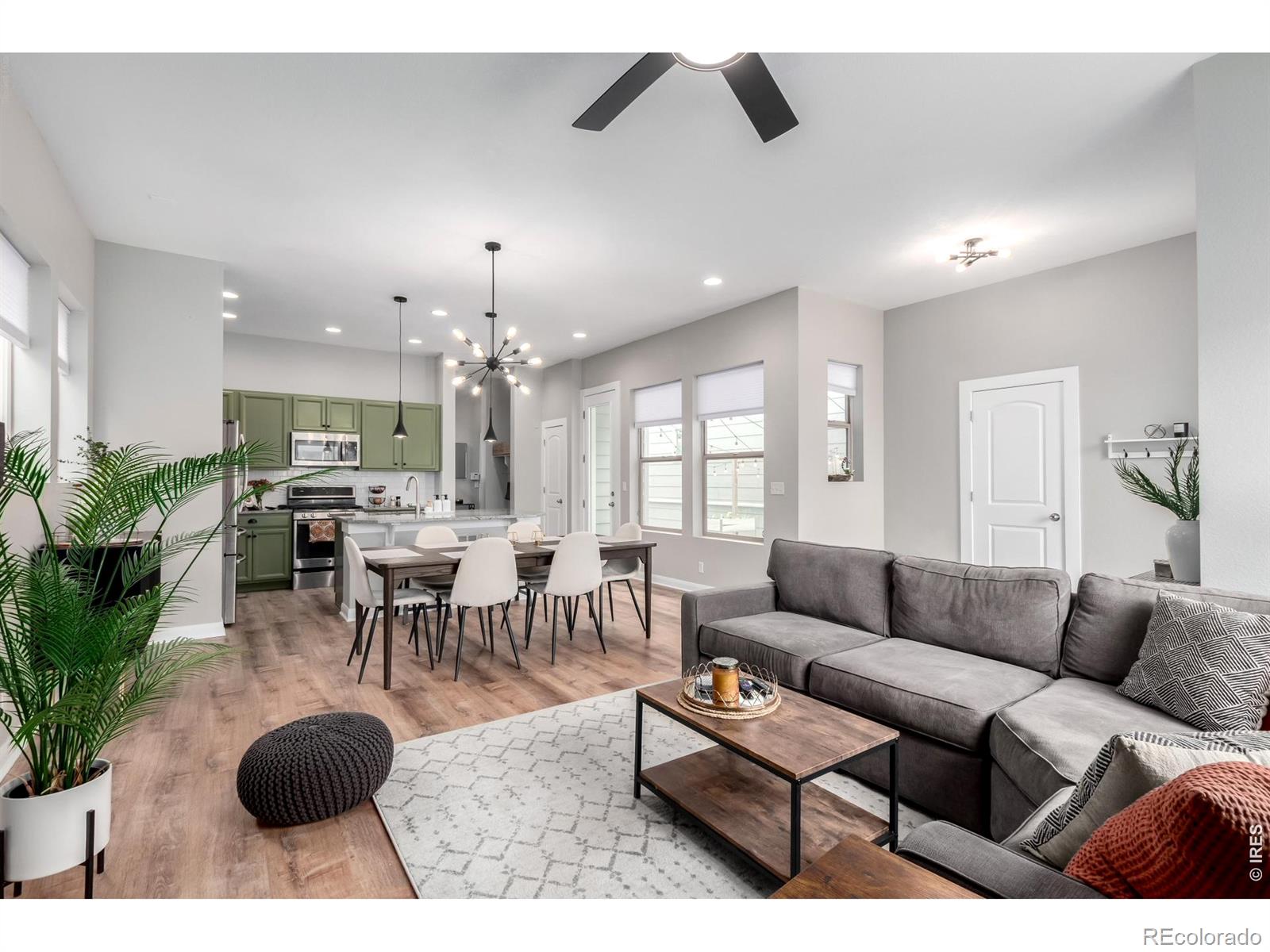MLS Image #10 for 1440 w 67th avenue,denver, Colorado