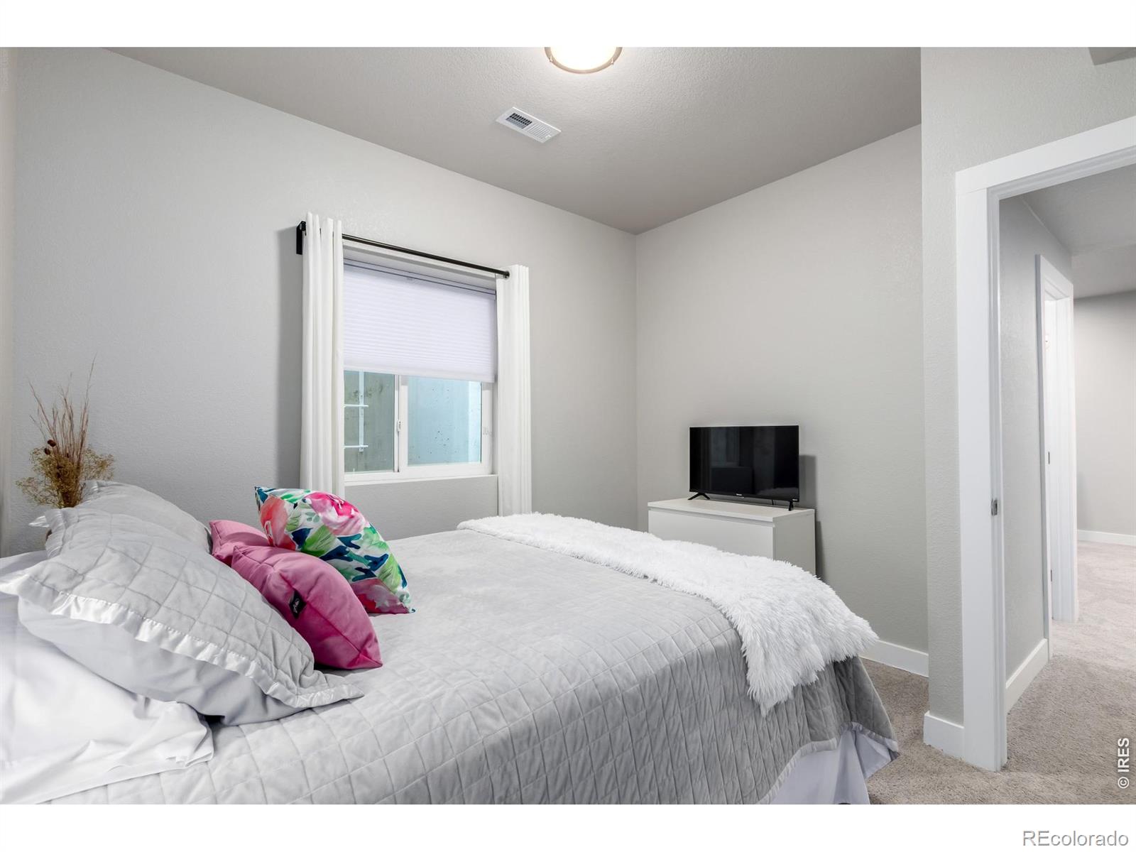MLS Image #28 for 1440 w 67th avenue,denver, Colorado