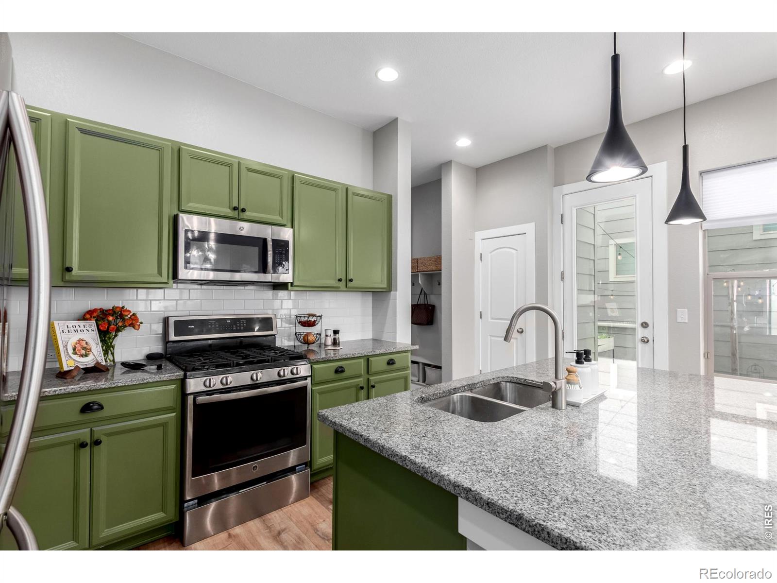 MLS Image #5 for 1440 w 67th avenue,denver, Colorado