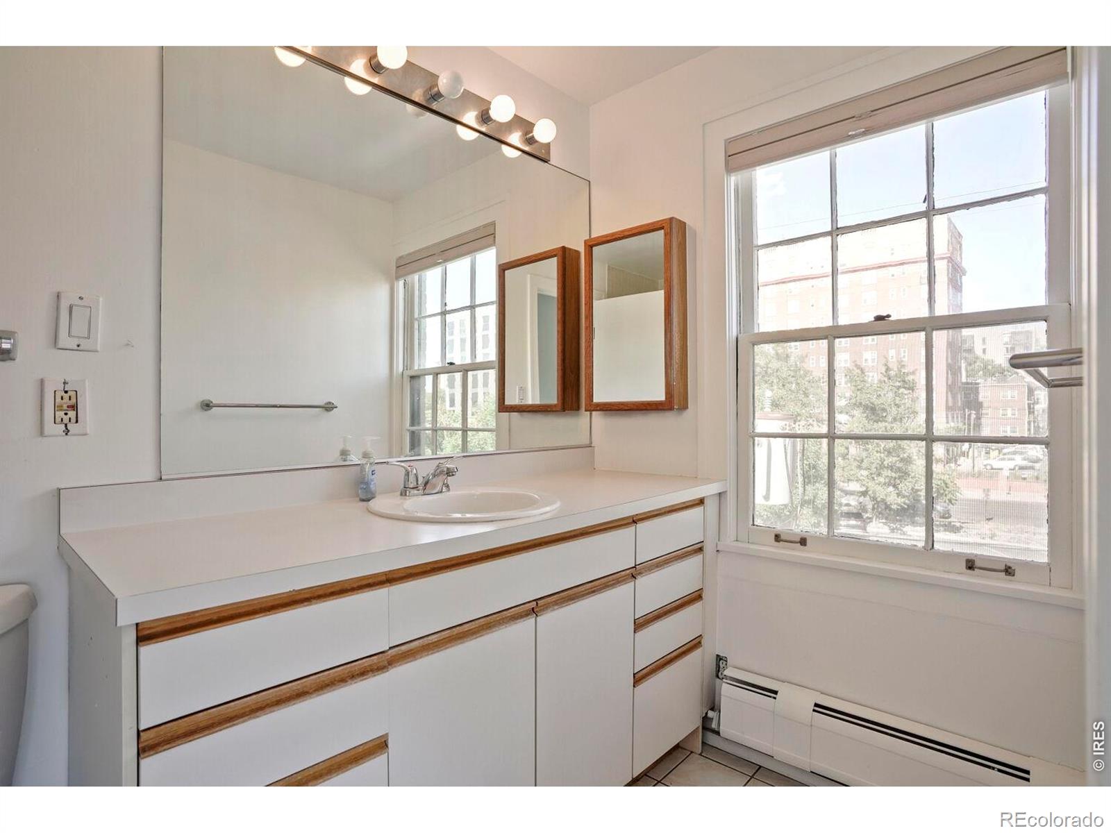 MLS Image #13 for 960 n sherman street 3e,denver, Colorado
