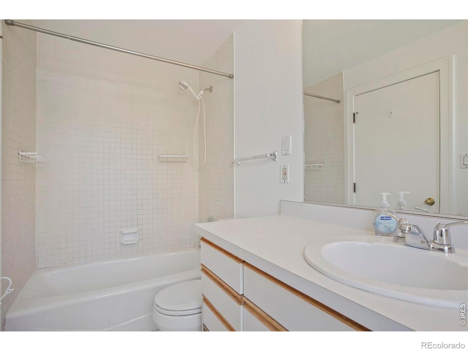 MLS Image #14 for 960 n sherman street 3e,denver, Colorado