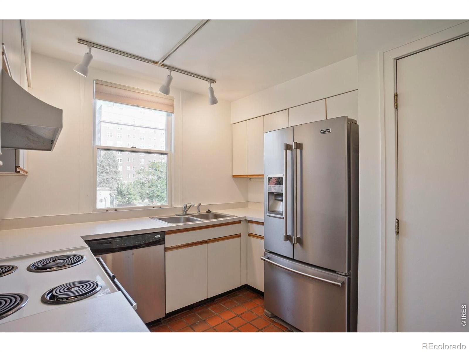 MLS Image #7 for 960 n sherman street 3e,denver, Colorado