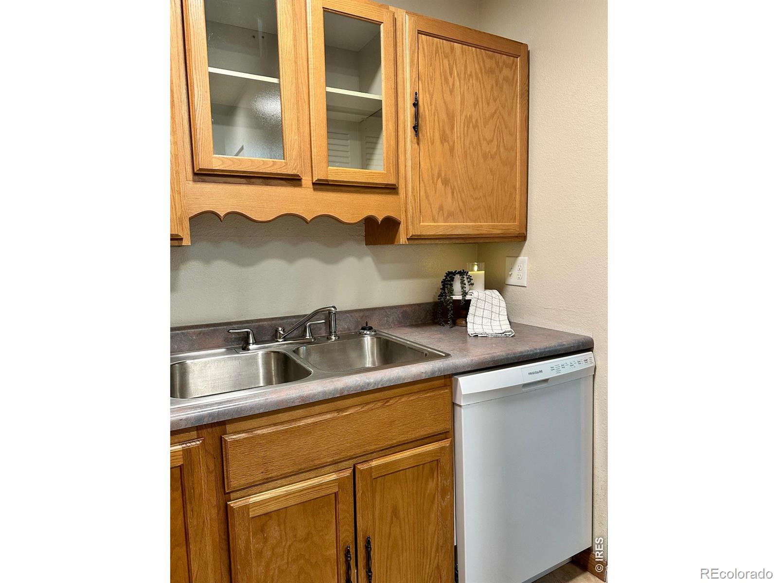 MLS Image #6 for 1705  heatheridge road,fort collins, Colorado